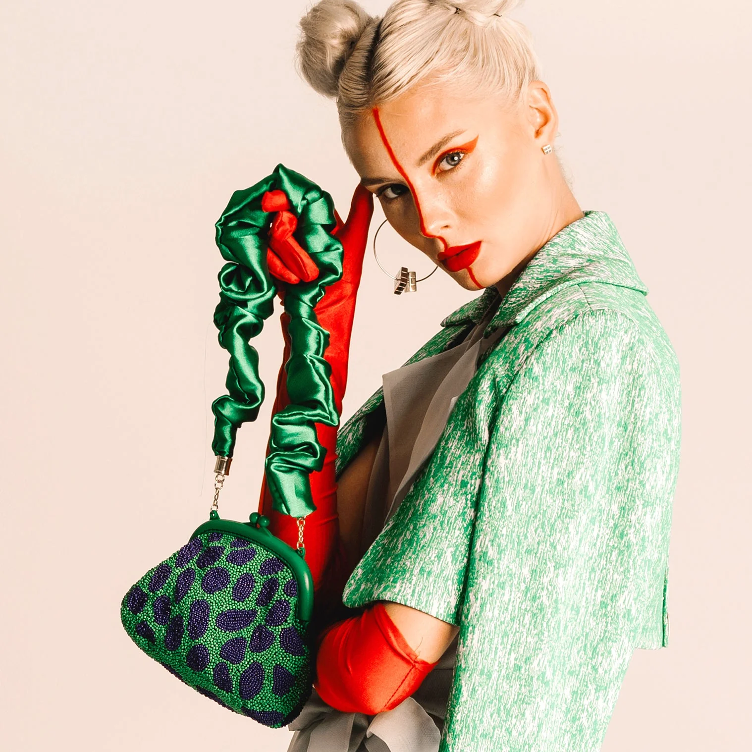 ARNOLDI JADE Hand-beaded Clutch Bag In Lush Green & Blue - Image 3