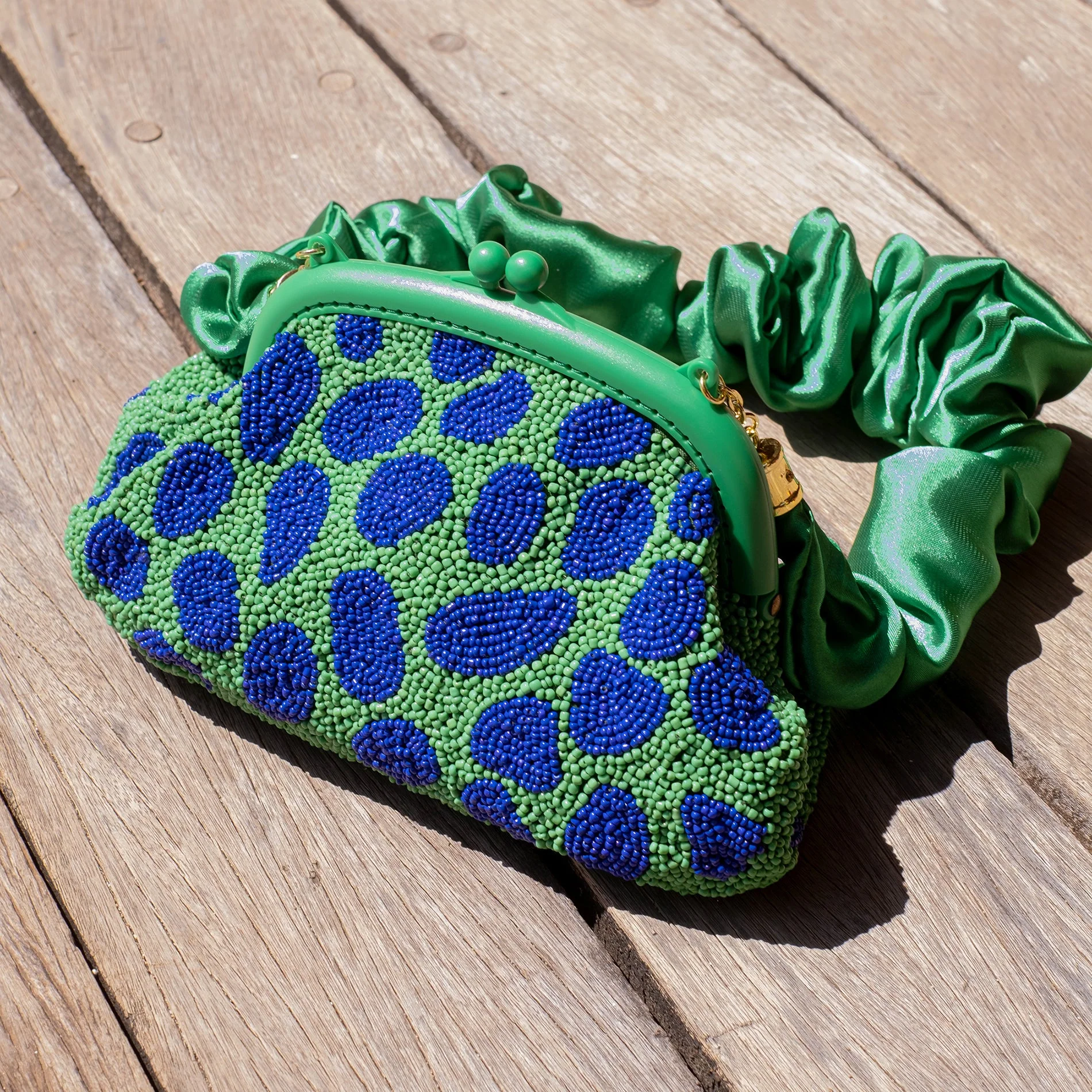 ARNOLDI JADE Hand-beaded Clutch Bag In Lush Green & Blue - Image 4