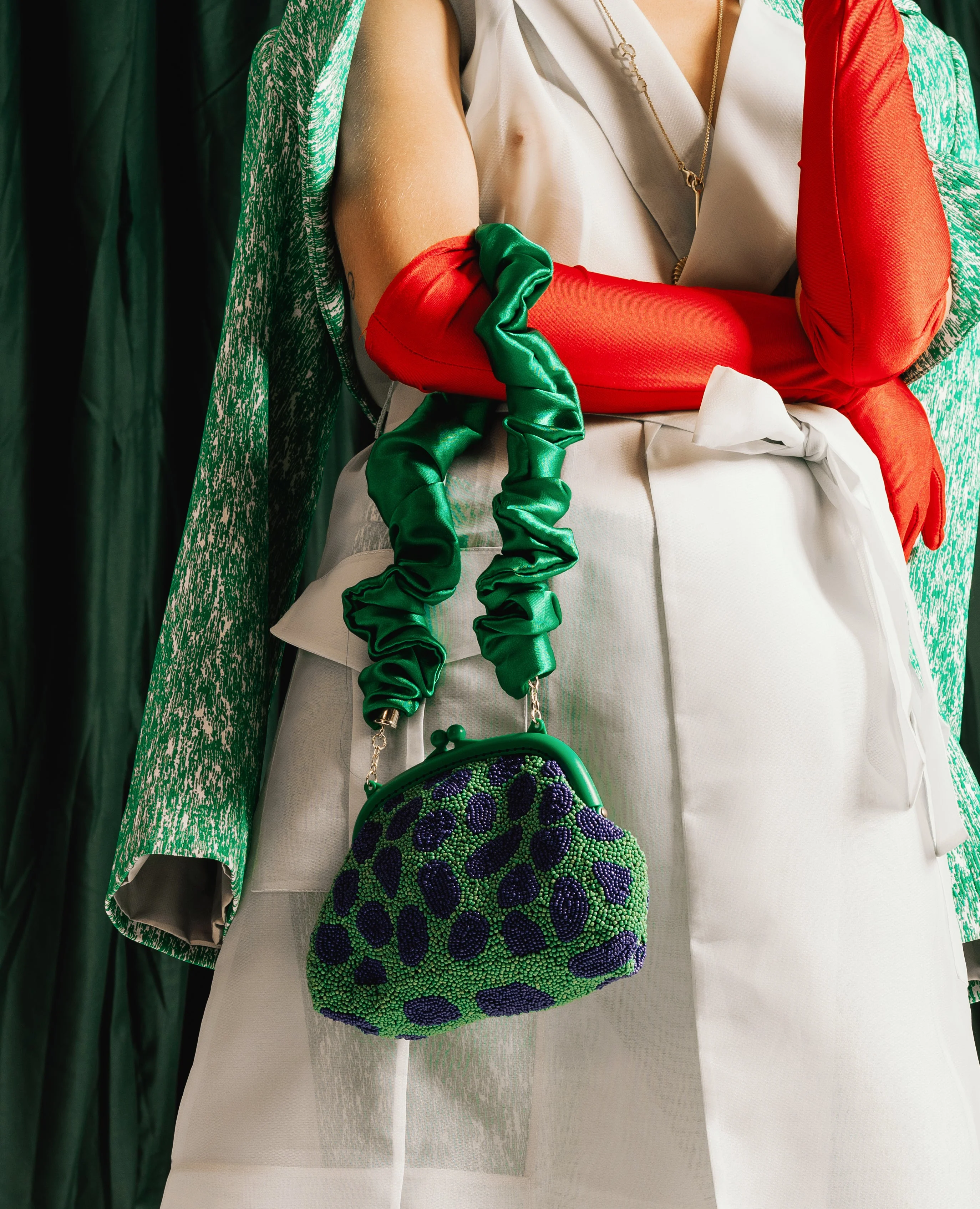 ARNOLDI JADE Hand-beaded Clutch Bag In Lush Green & Blue - Image 5