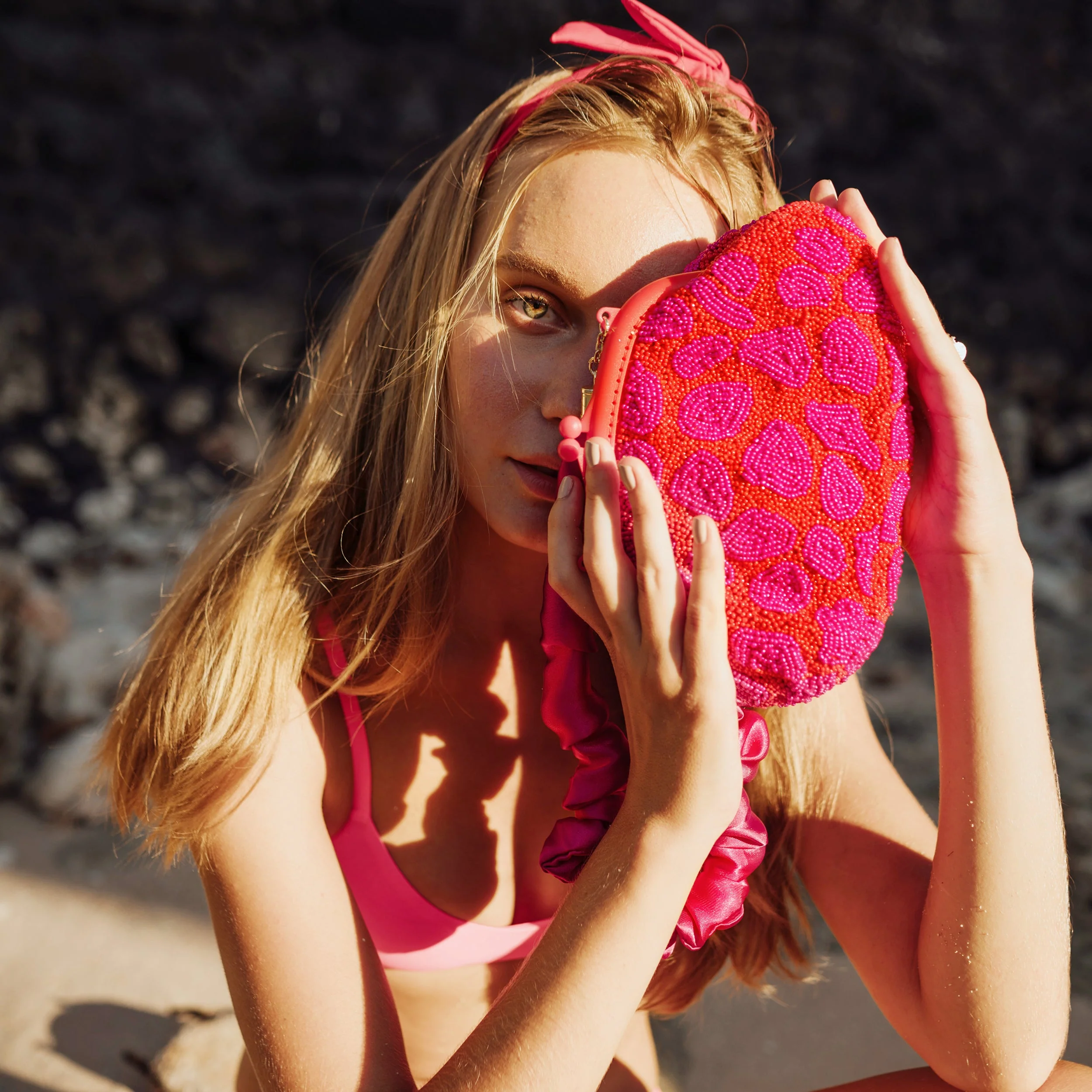 ARNOLDI JEAN Hand-beaded Clutch, in Red & Pink - Image 5