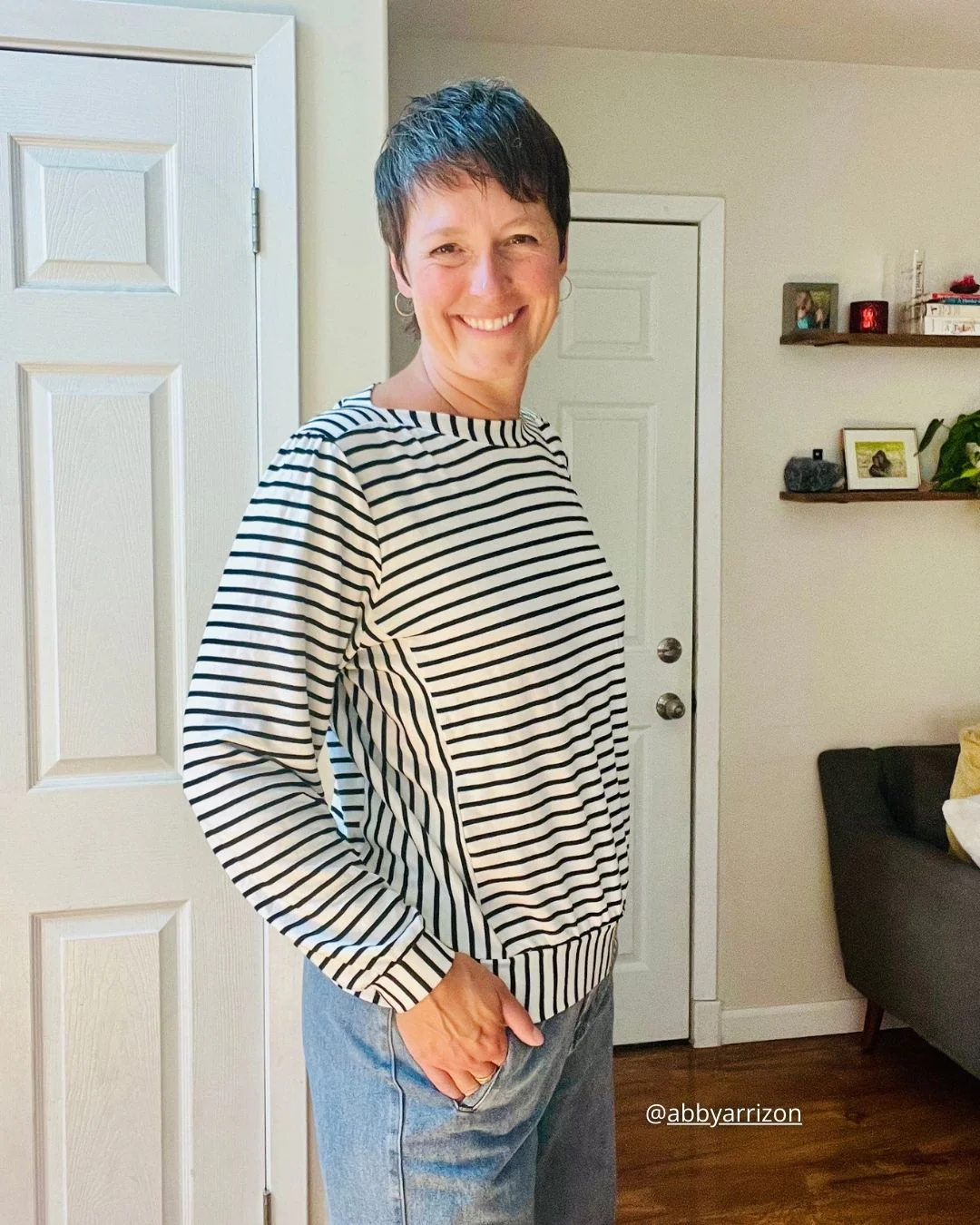 Arva Stripe Sweatshirt - Image 10