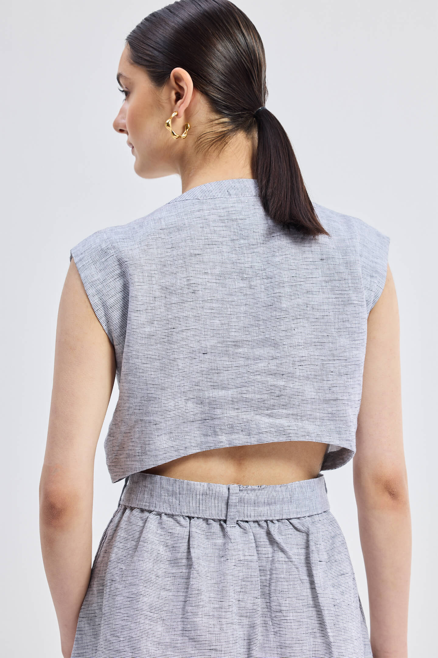 Back Cut Out Linen Dress - Image 4