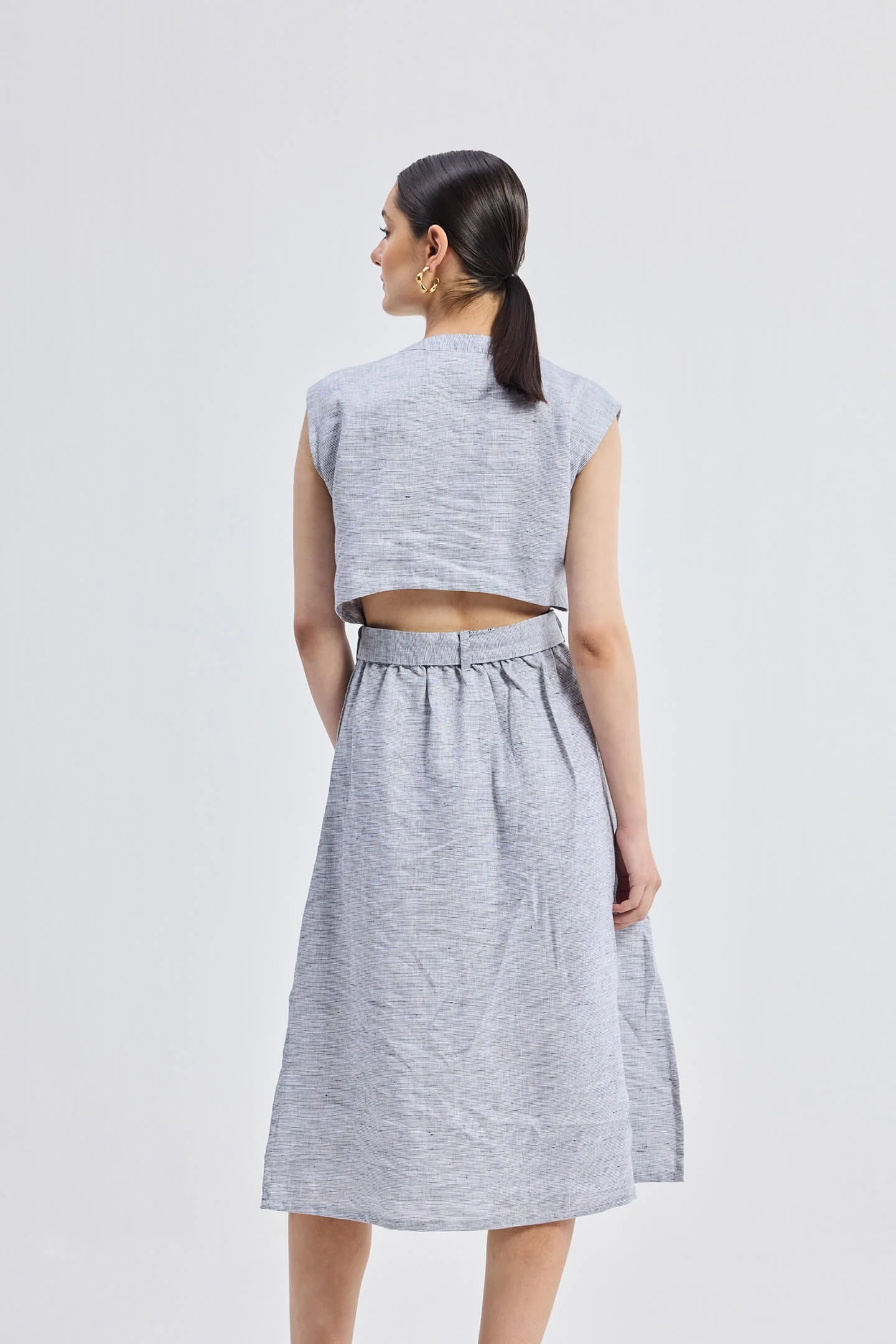Back Cut Out Linen Dress - Image 6