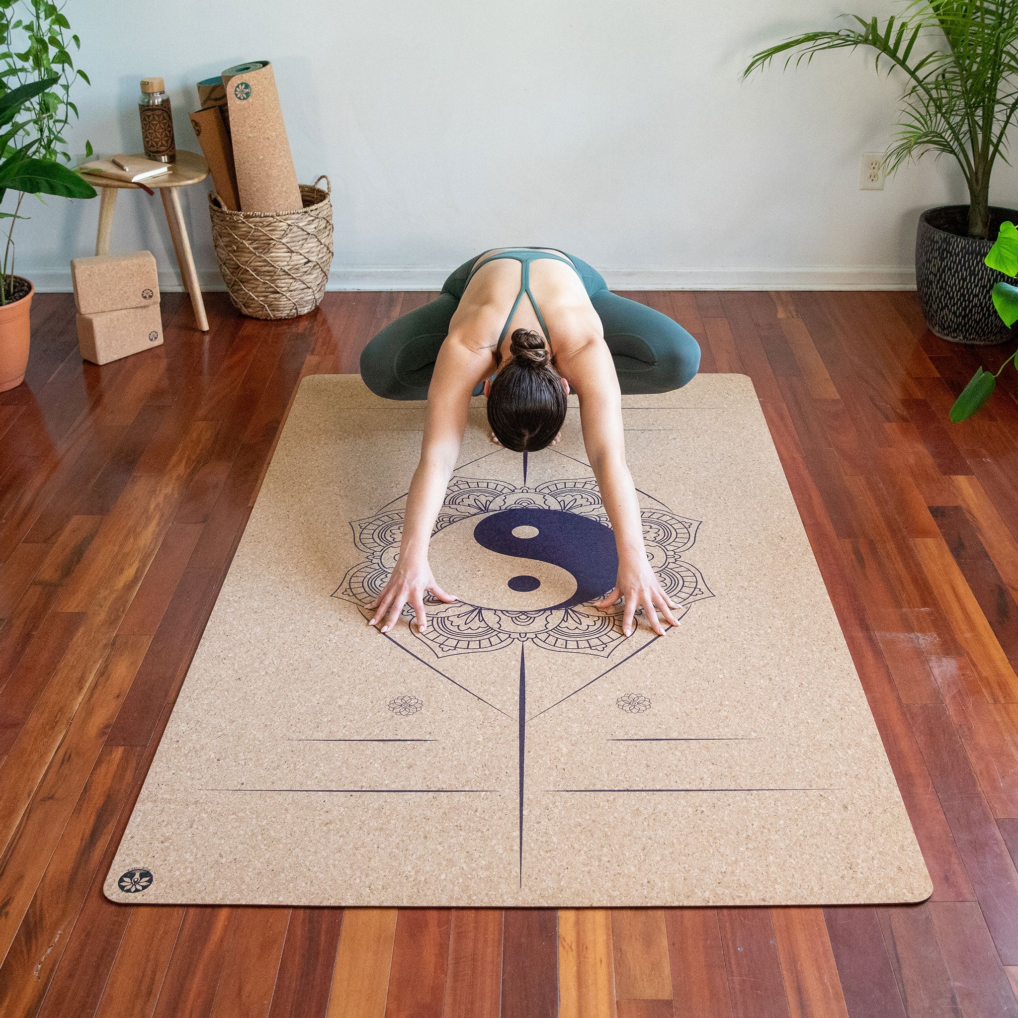 Balance and Unity Nomad XL Cork Yoga Mat - Image 3