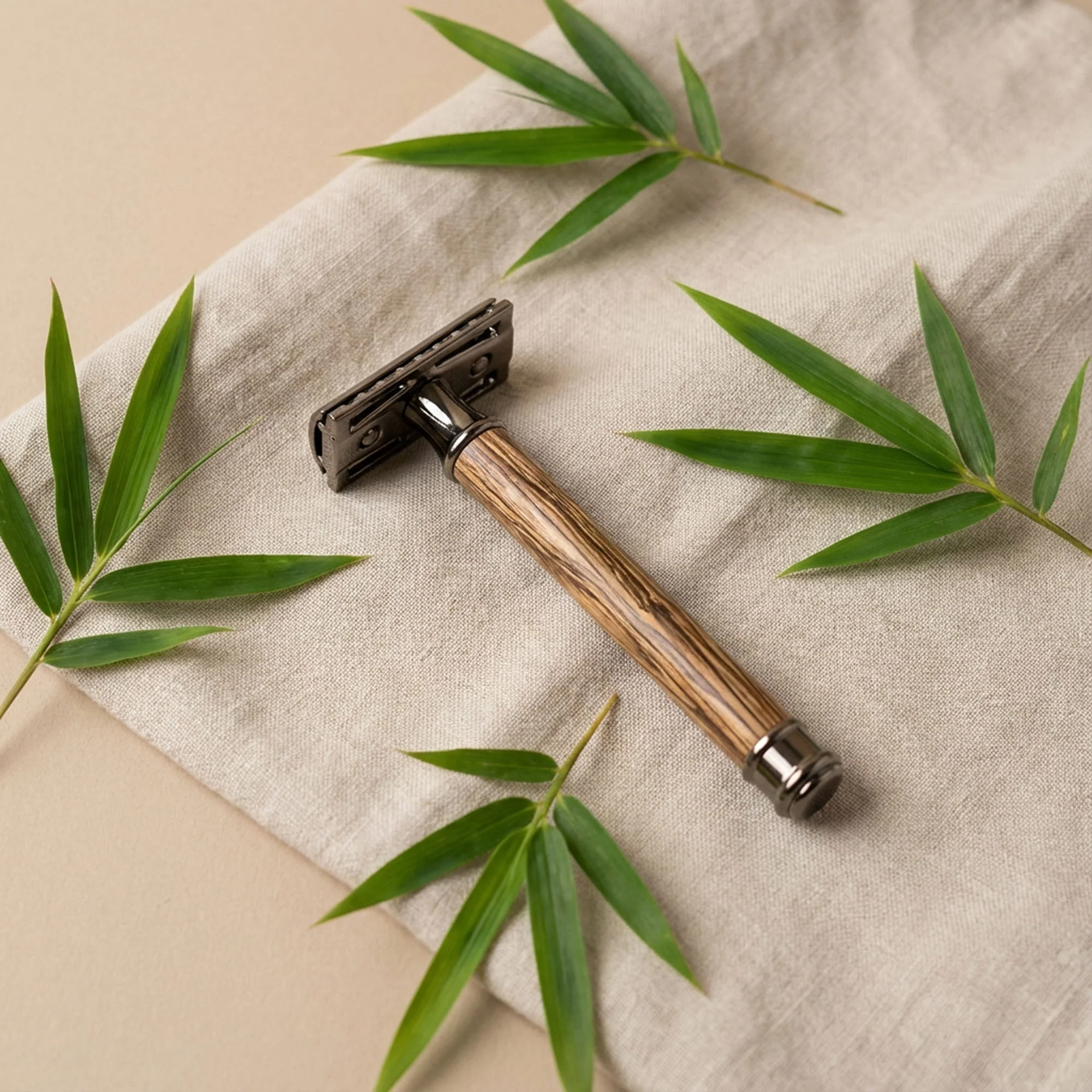 Bamboo Stainless Steel Safety Razor - Image 4