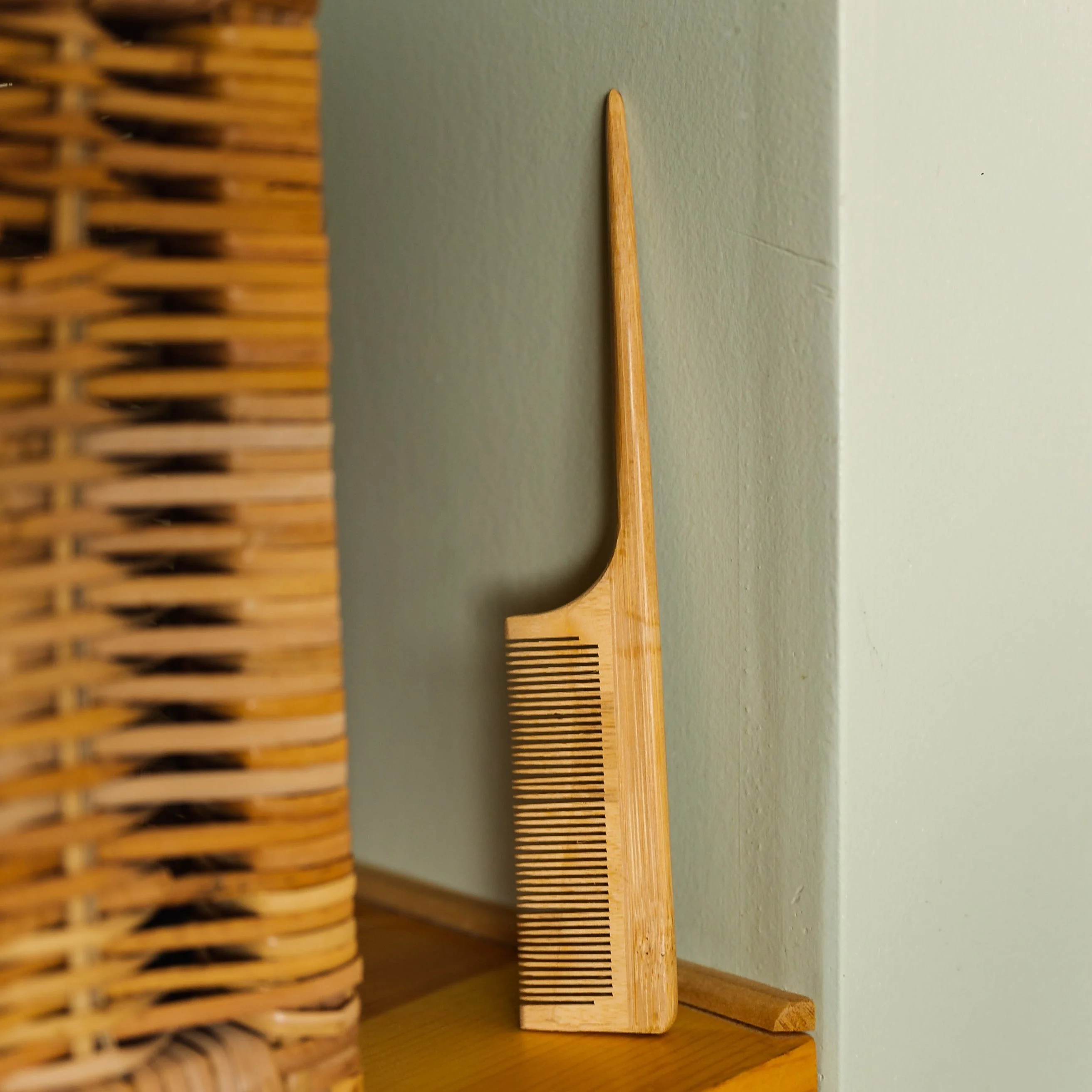 Bamboo Styling Comb - Image 4
