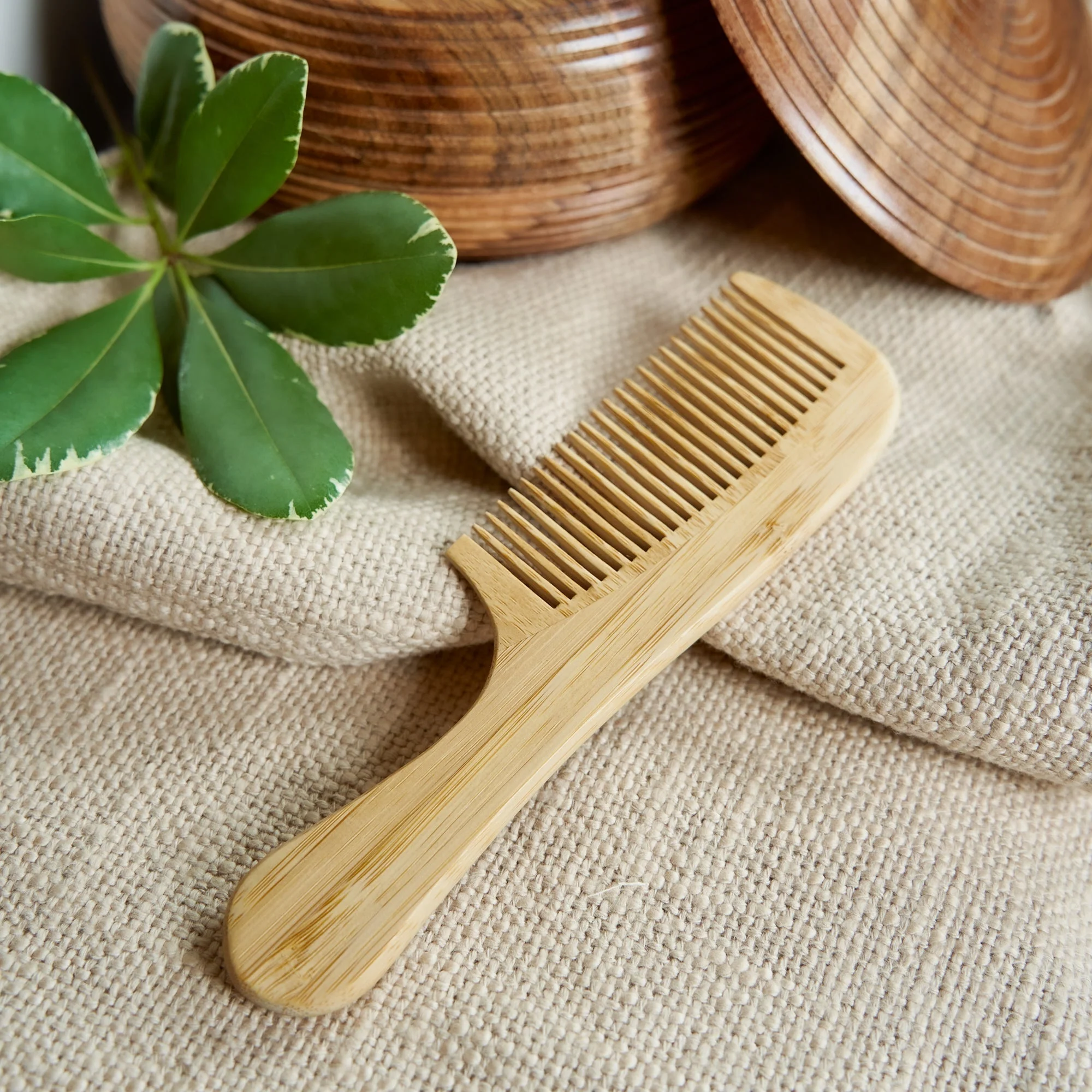 Bamboo Wide Tooth Comb with Handle | Pointed Tips - Image 3