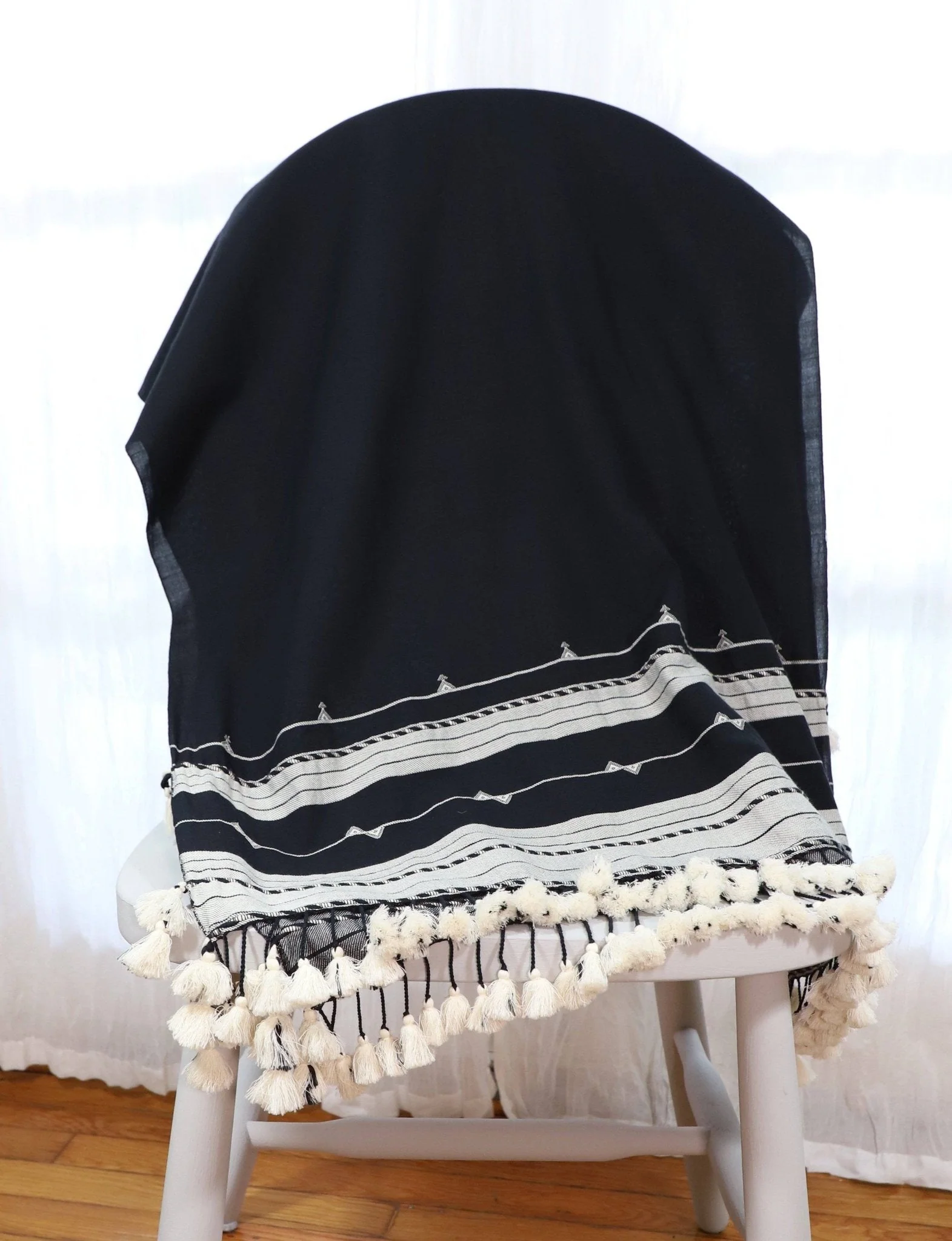 Black Kutch Scarf - Image 4