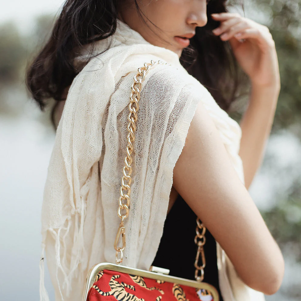 Blanco Hand-loomed Raw Cotton Scarf - Image 3