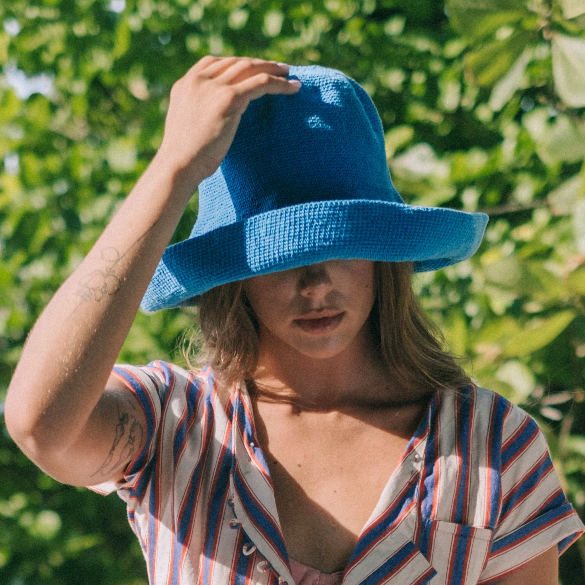 BLOOM Crochet Hat in Mosaic Blue - Image 5