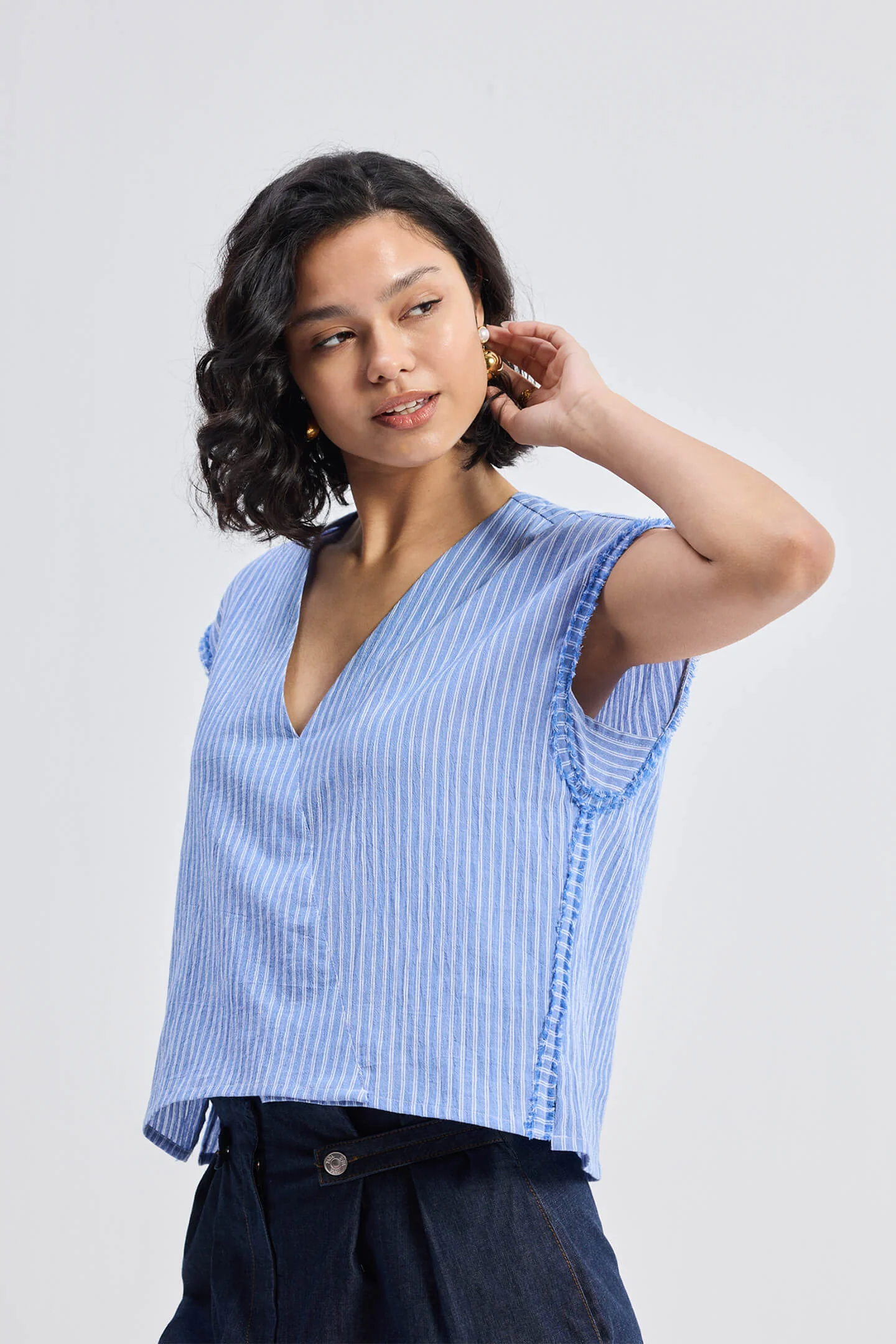 Boxy V-neck Top with Fray Detail - Image 11