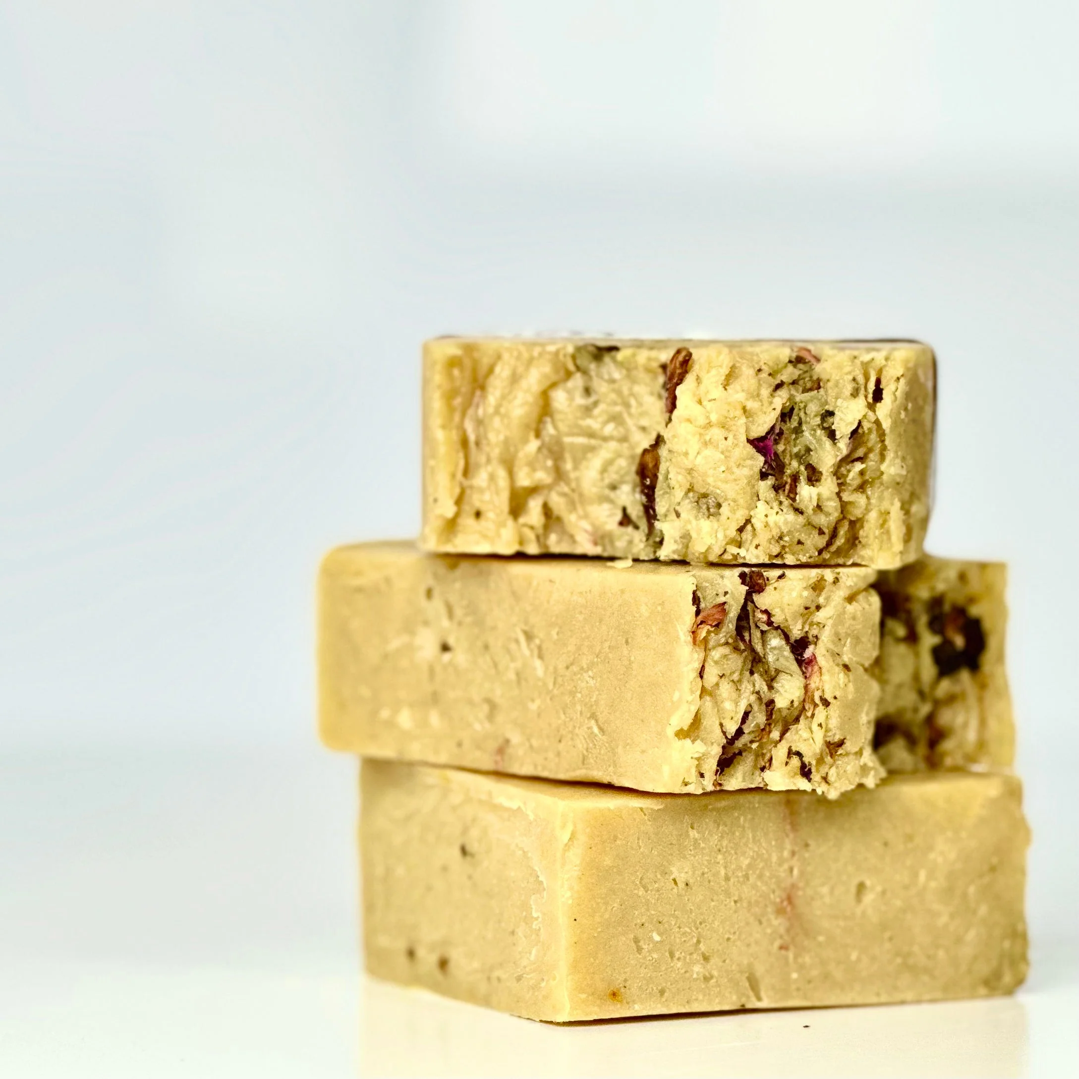 Brighten Pineapple Luxury Soap Bar - Image 3