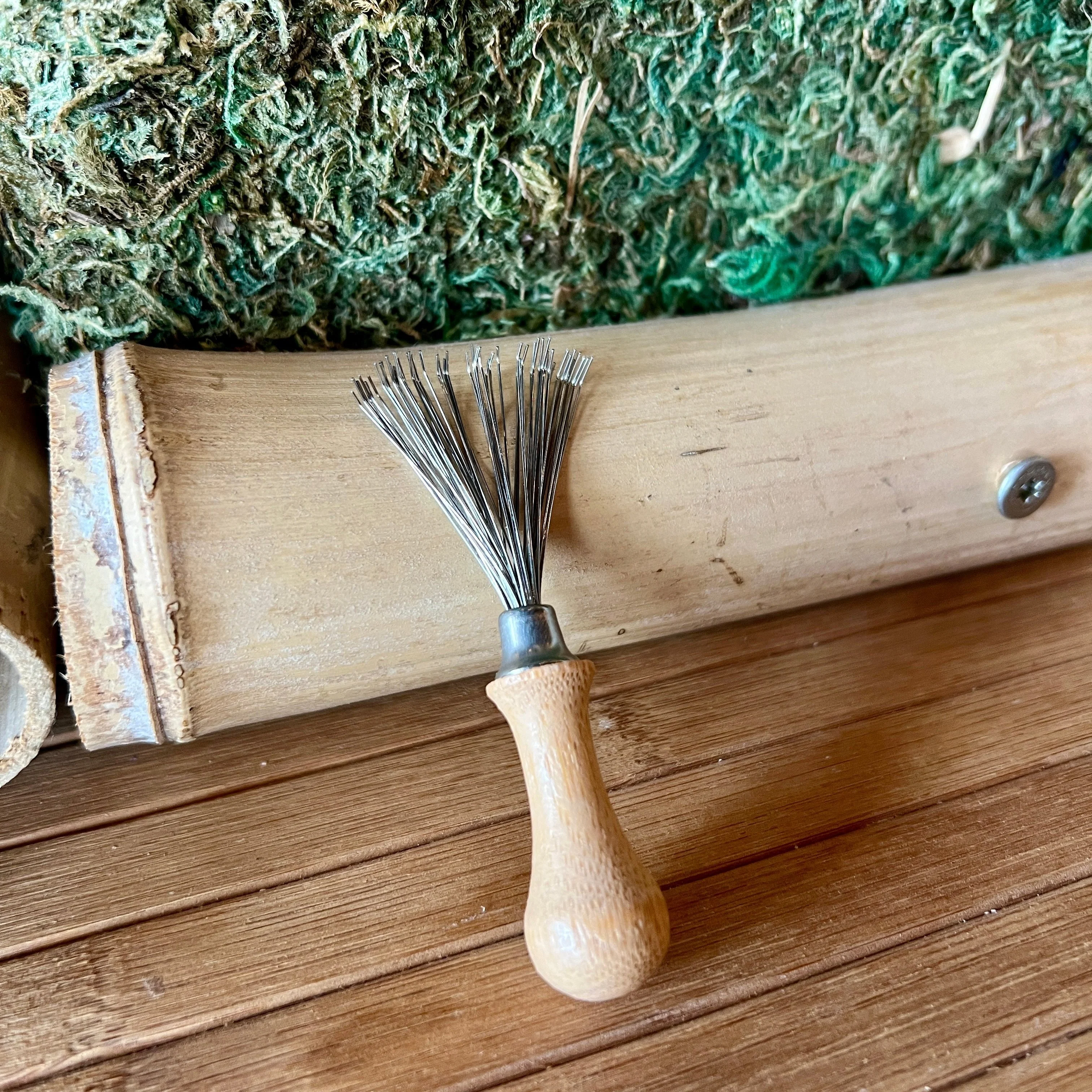 Brush Cleaning Tool - Image 3