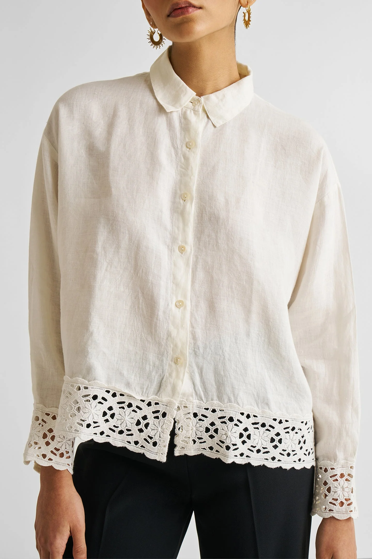 Button-down with Lace Shirt in Off-white - Image 3