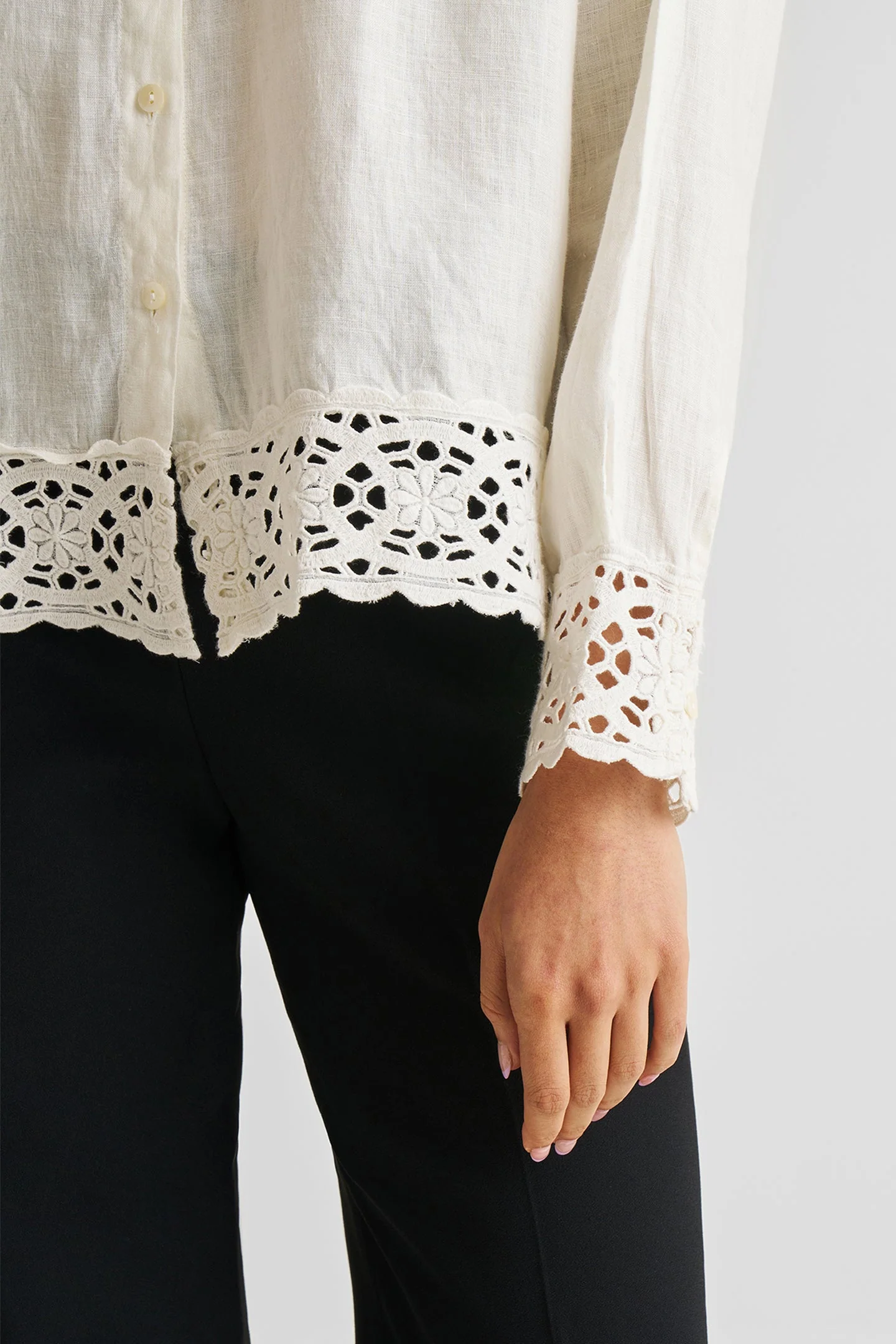 Button-down with Lace Shirt in Off-white - Image 5