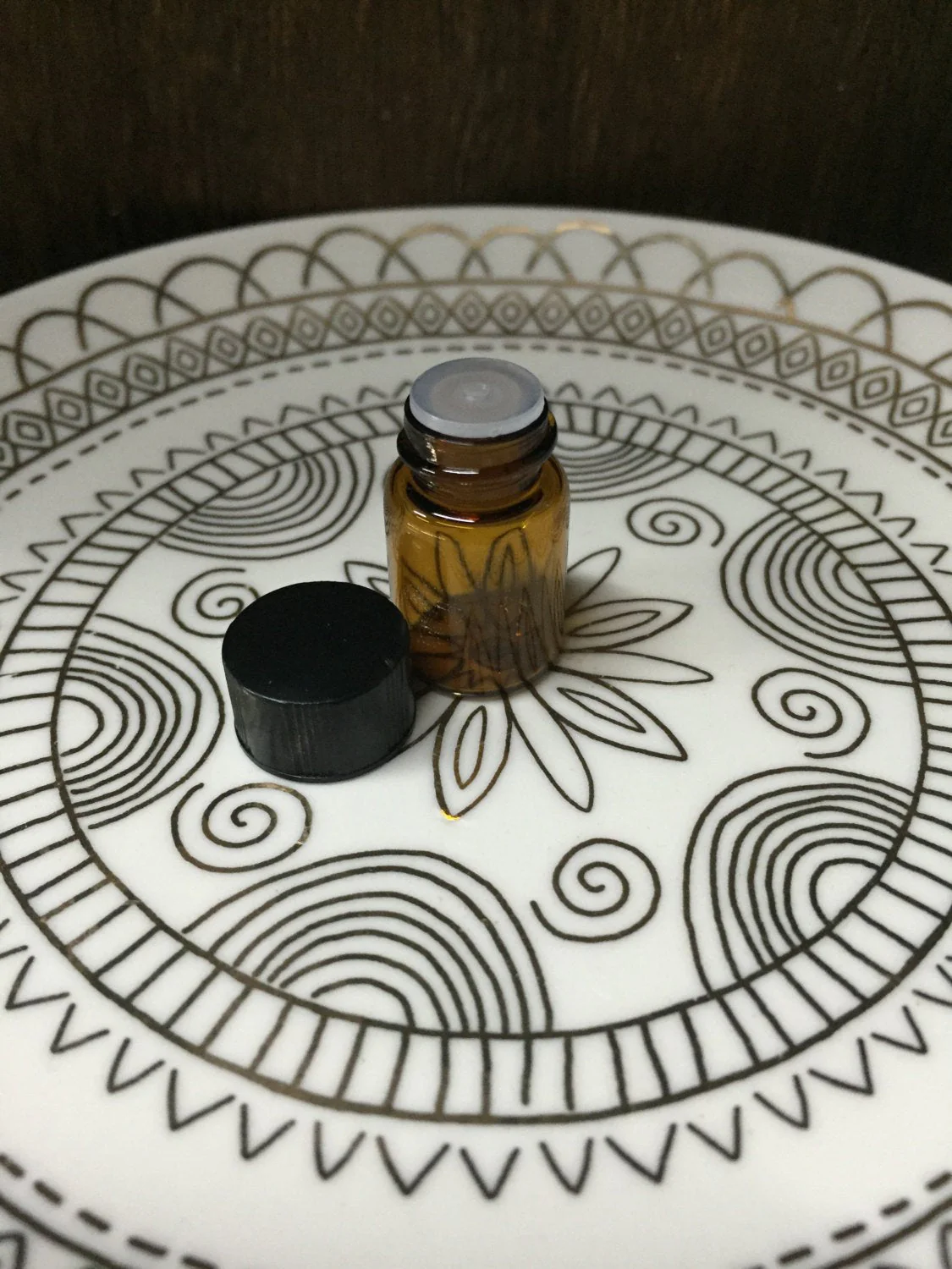 Calm Organic Essential Oil Blend - Image 2