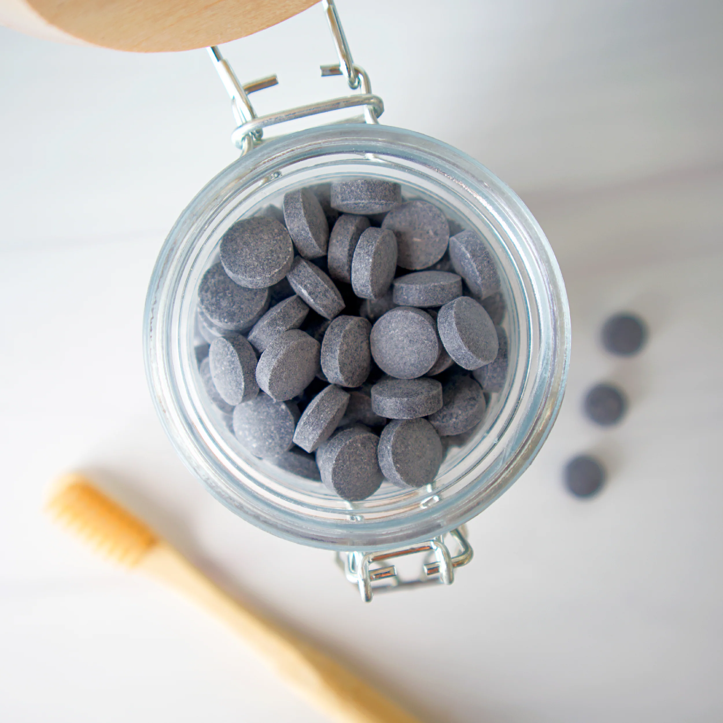 Charcoal MINT Toothpaste Tablets - Image 4