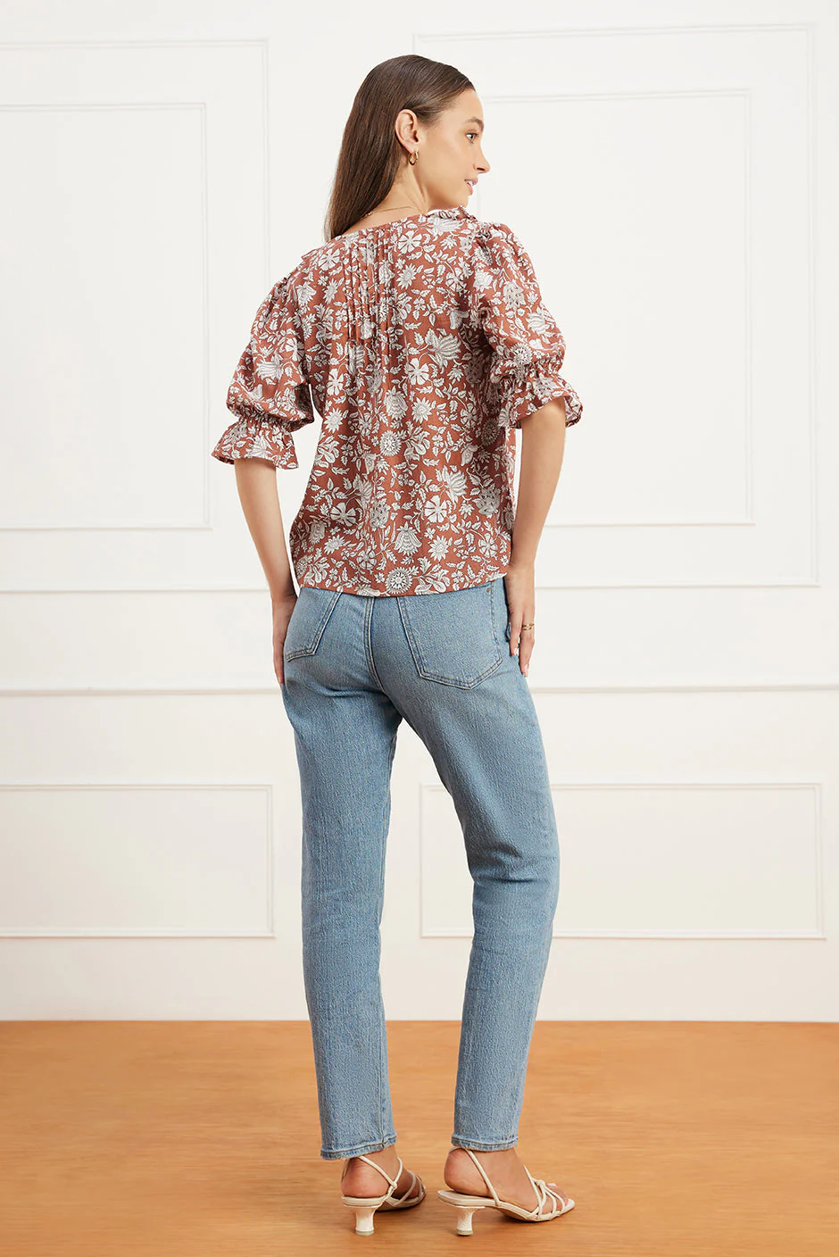 Chloe Shirt in Garden Roots - Image 5