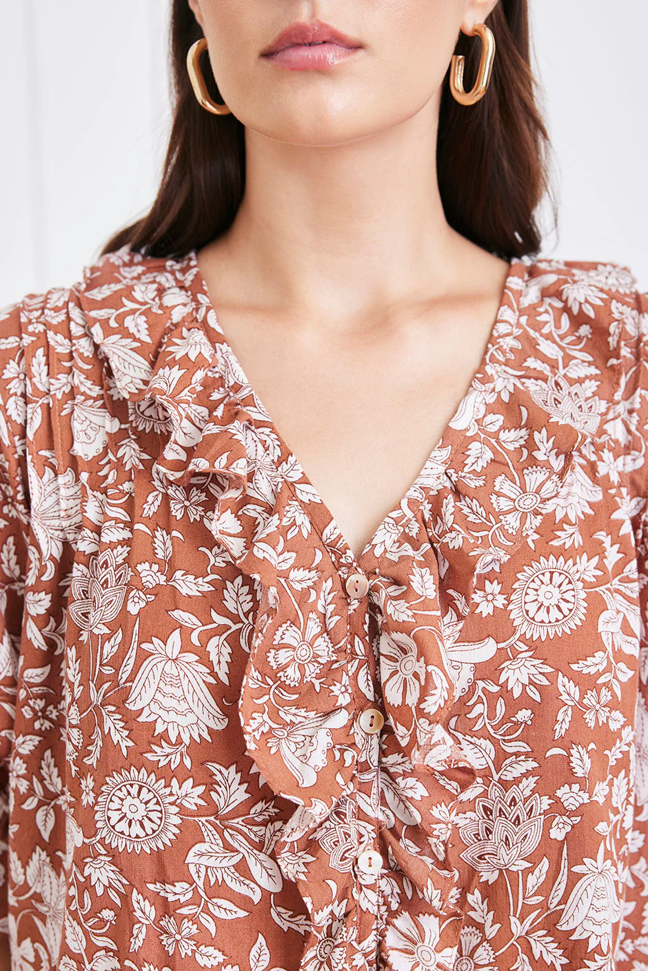 Chloe Shirt in Garden Roots - Image 6
