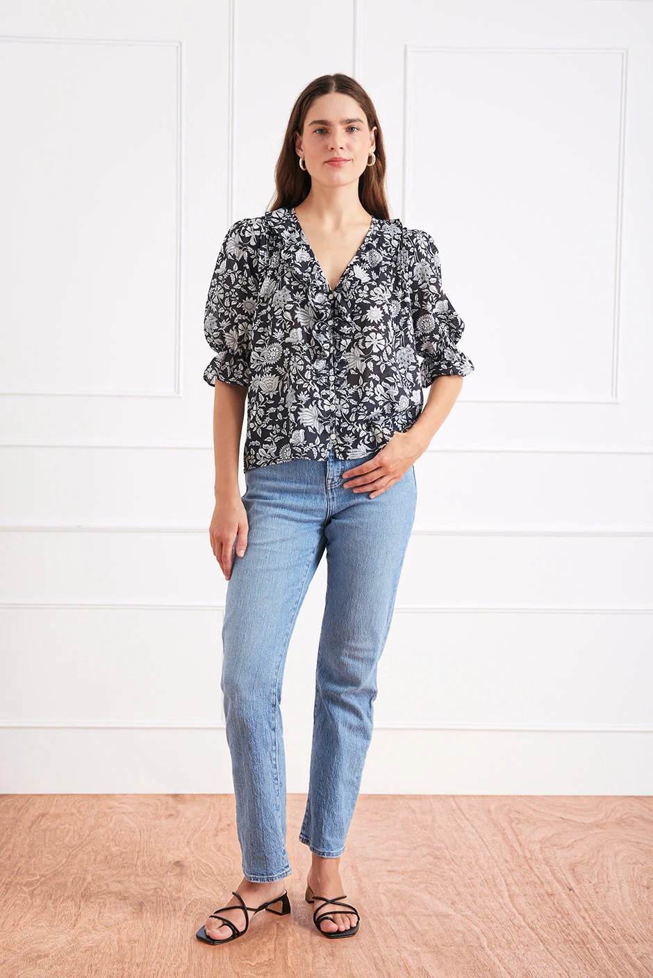Chloe Shirt in Midnight Garden - Image 2