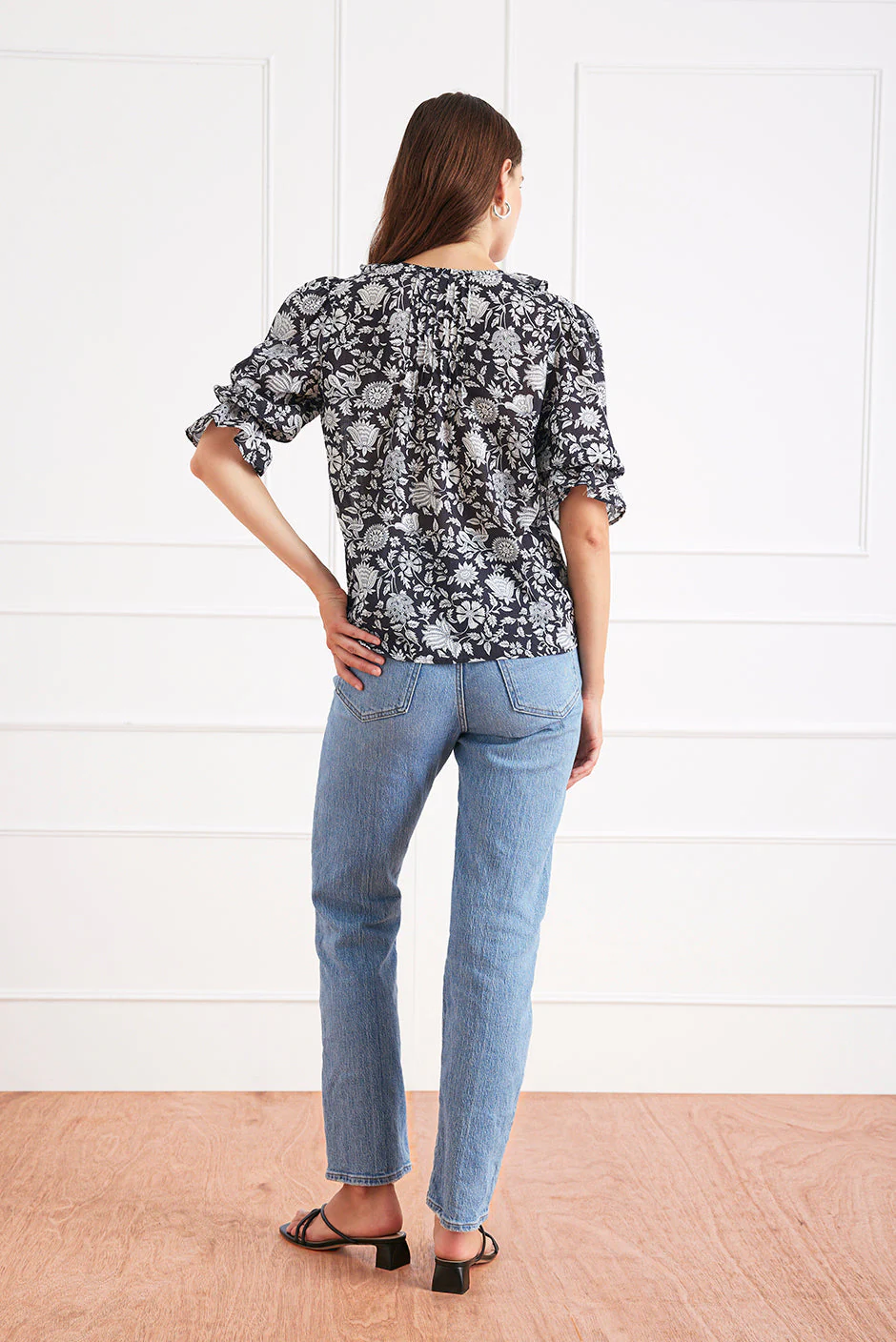 Chloe Shirt in Midnight Garden - Image 4