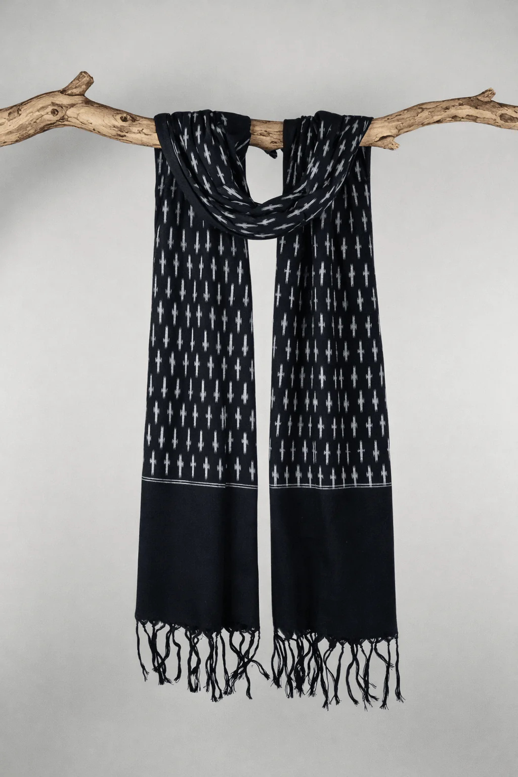 Classic Black Scarf - Image 3
