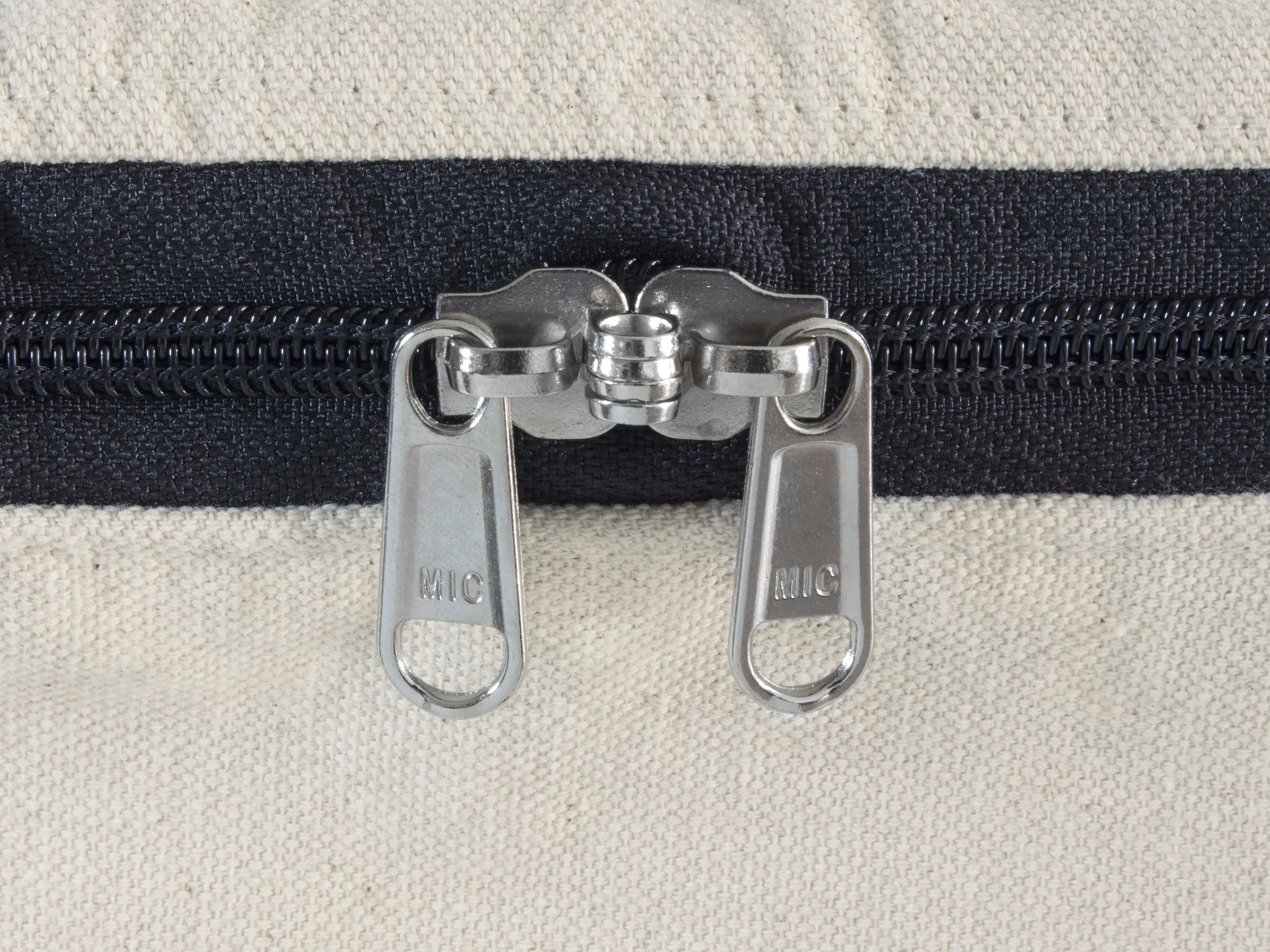 Comforter Storage Bags - Image 4