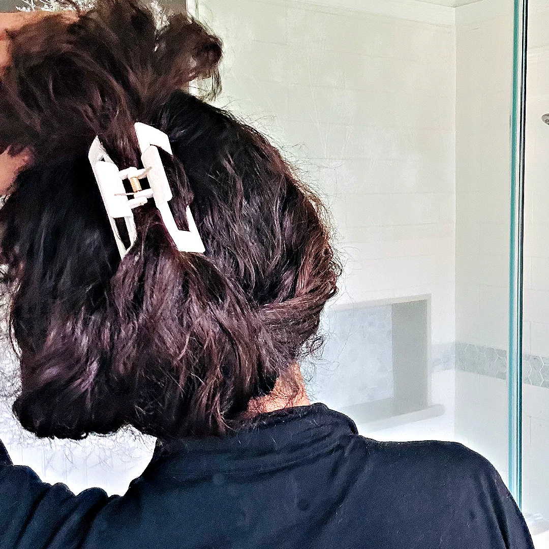 Compostable Hair Clip - Image 3