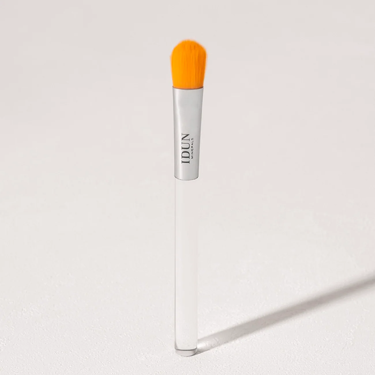 CONCEALER BRUSH - Image 2