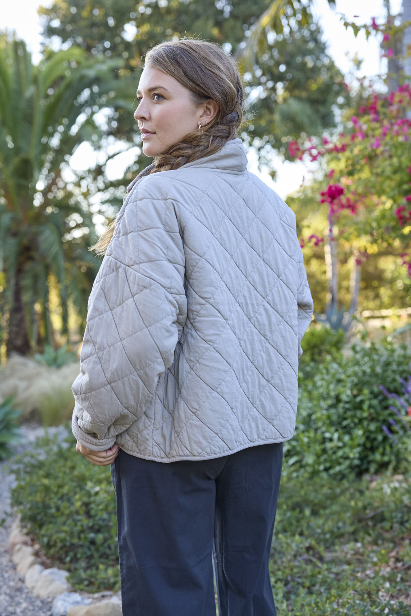 Countryside Quilted Jacket - Pebble - Image 9
