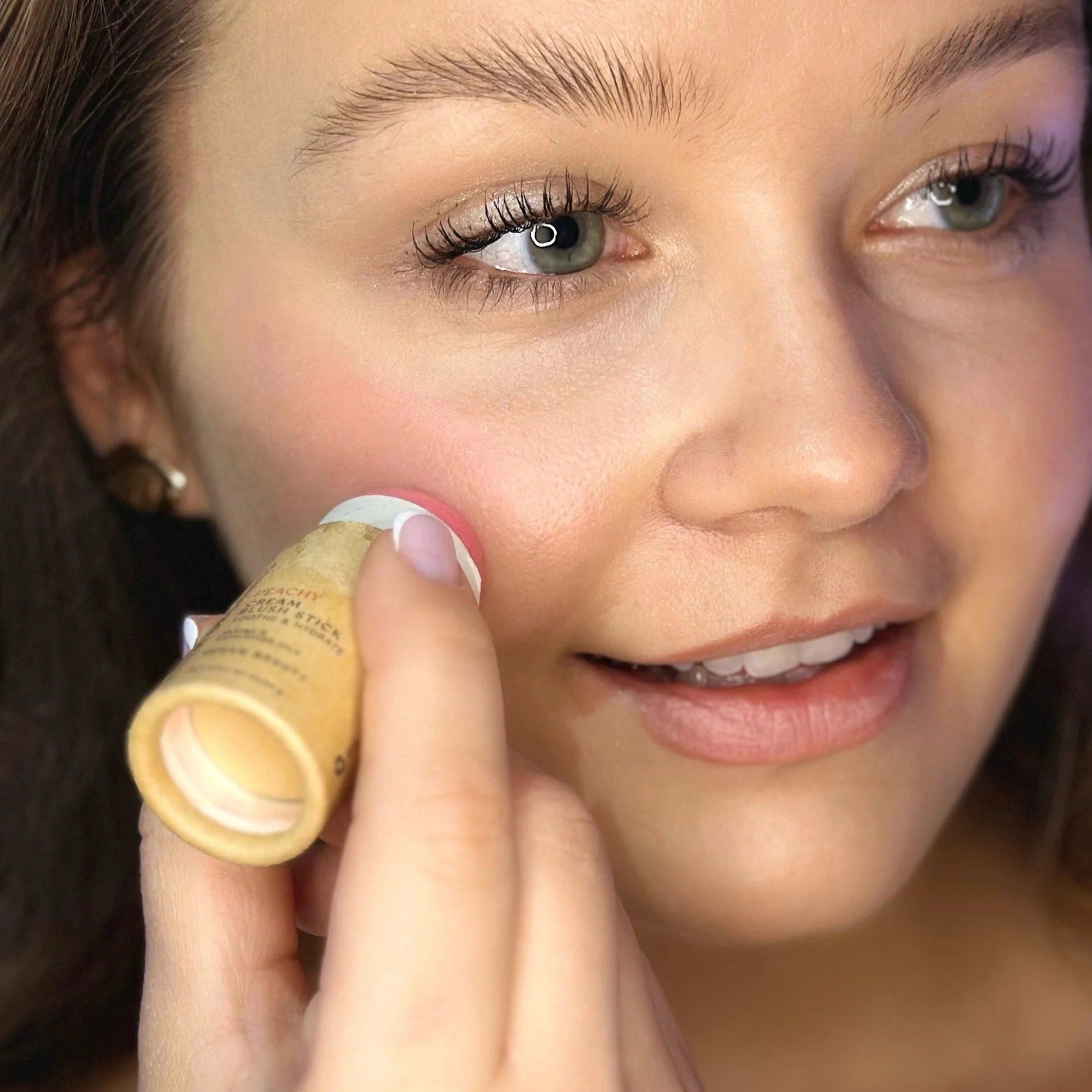 Creamy Vegan Blush Stick - Peachy - Image 4