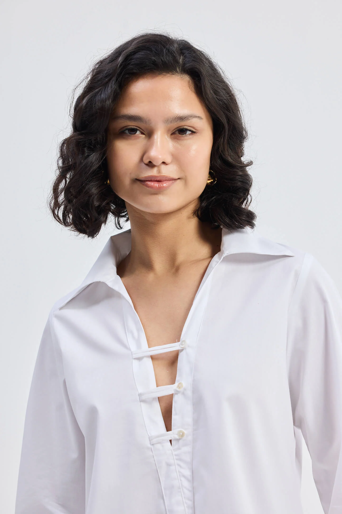Crisp Details Button-down Shirt in White - Image 11