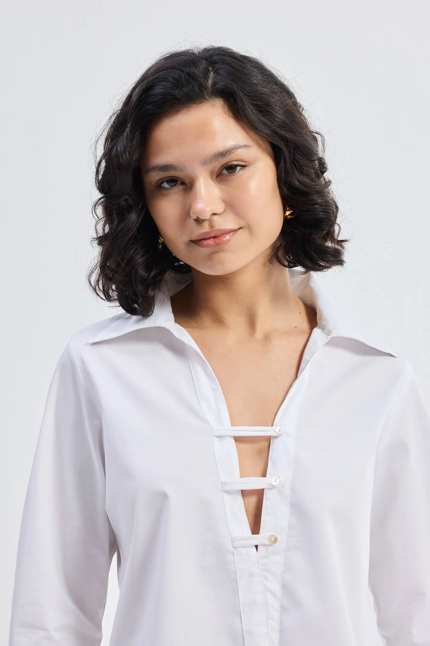 Crisp Details Button-down Shirt in White - Image 6