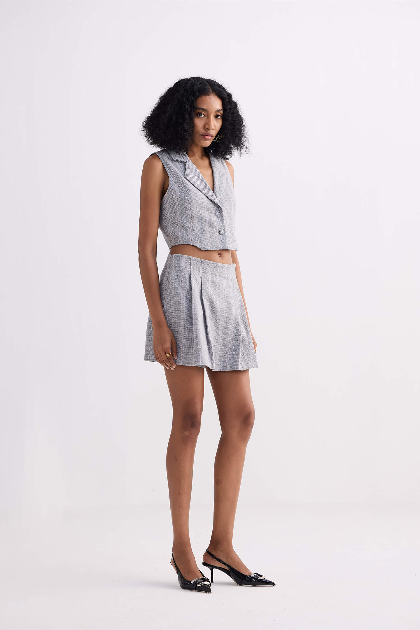 Cropped Cotton Tweed Vest in Grey - Image 5