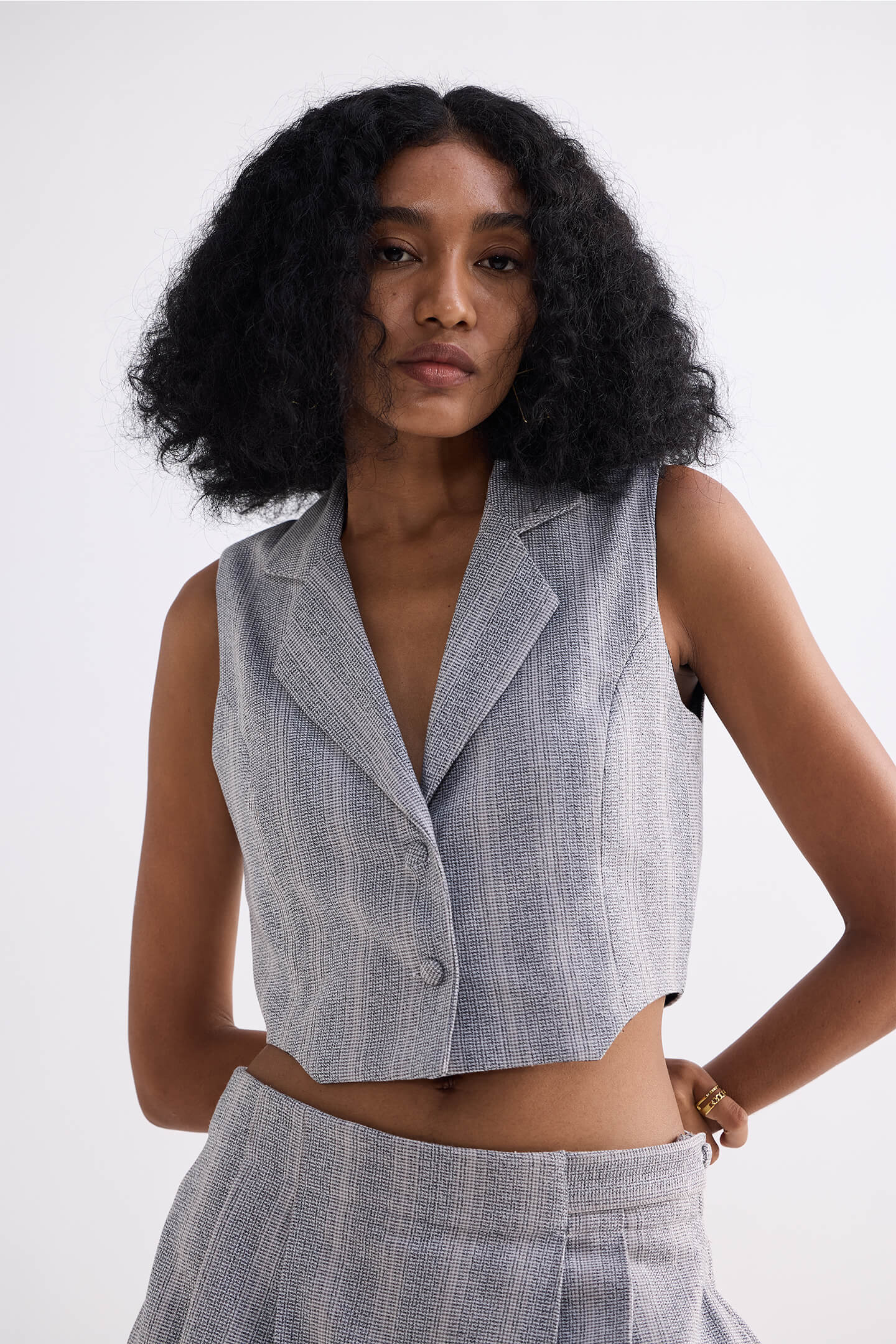Cropped Cotton Tweed Vest in Grey - Image 7