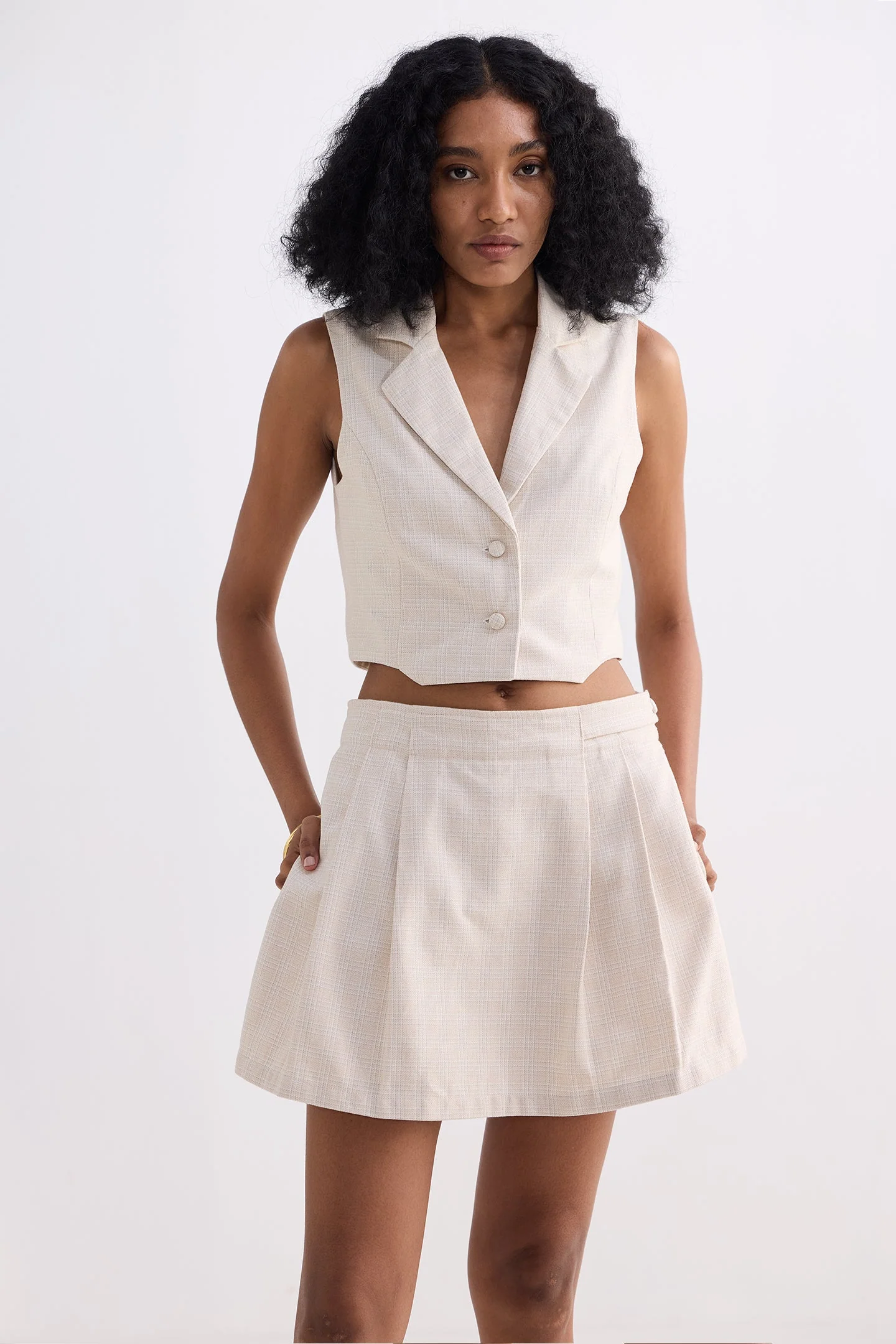 Cropped Cotton Tweed Vest Set in Cream - Image 3