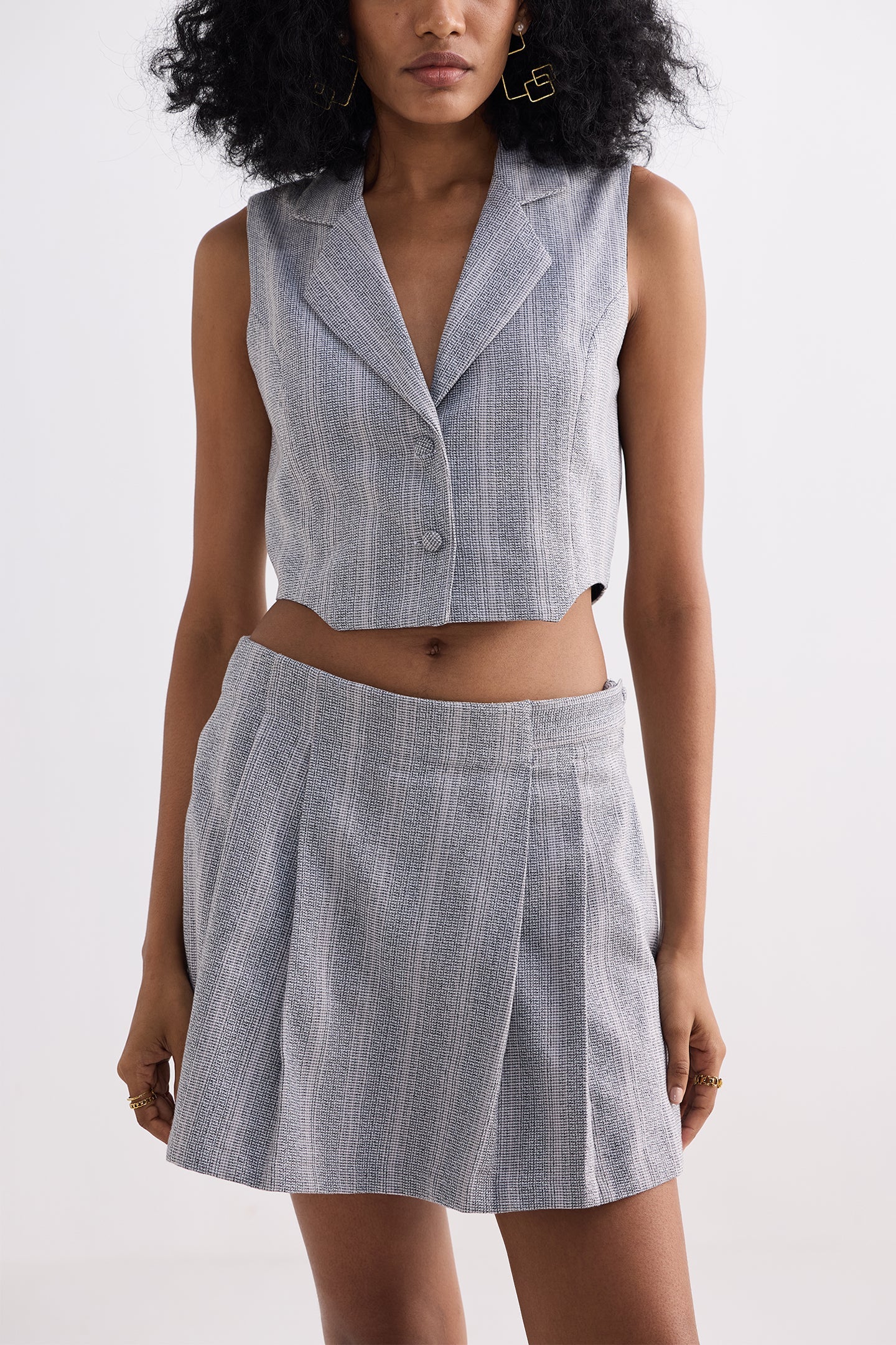 Cropped Cotton Tweed Vest Set in Grey - Image 6