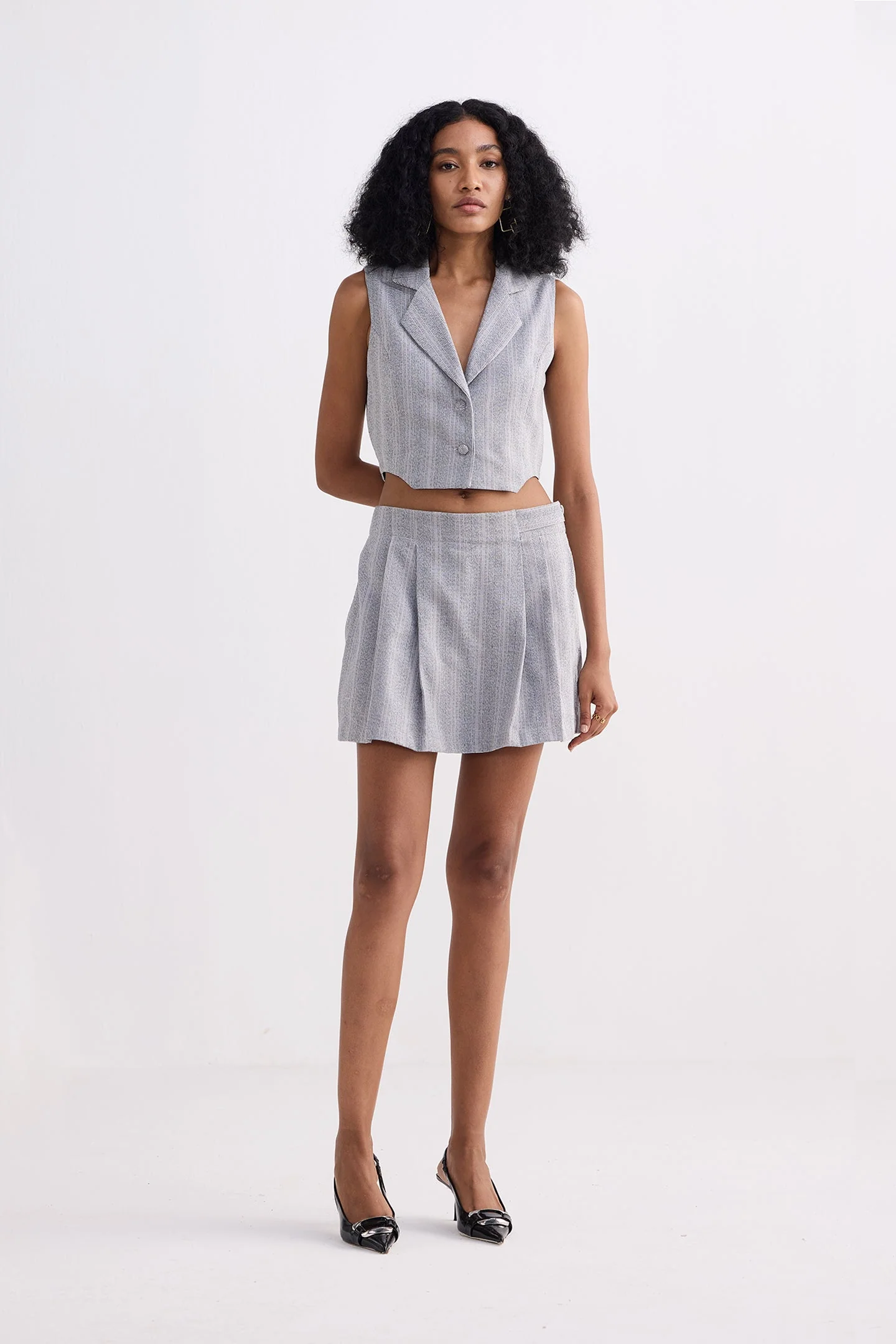 Cropped Cotton Tweed Vest Set in Grey - Image 9