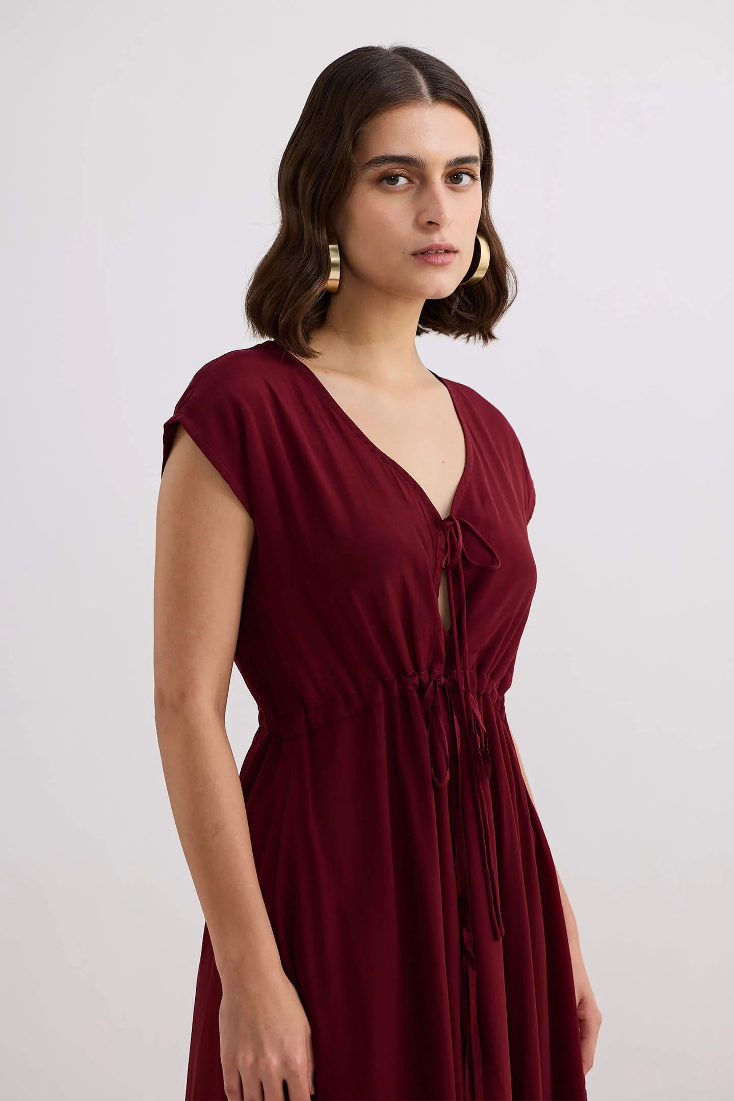 Deep V-neck Gathered Dress in Burgundy - Image 10