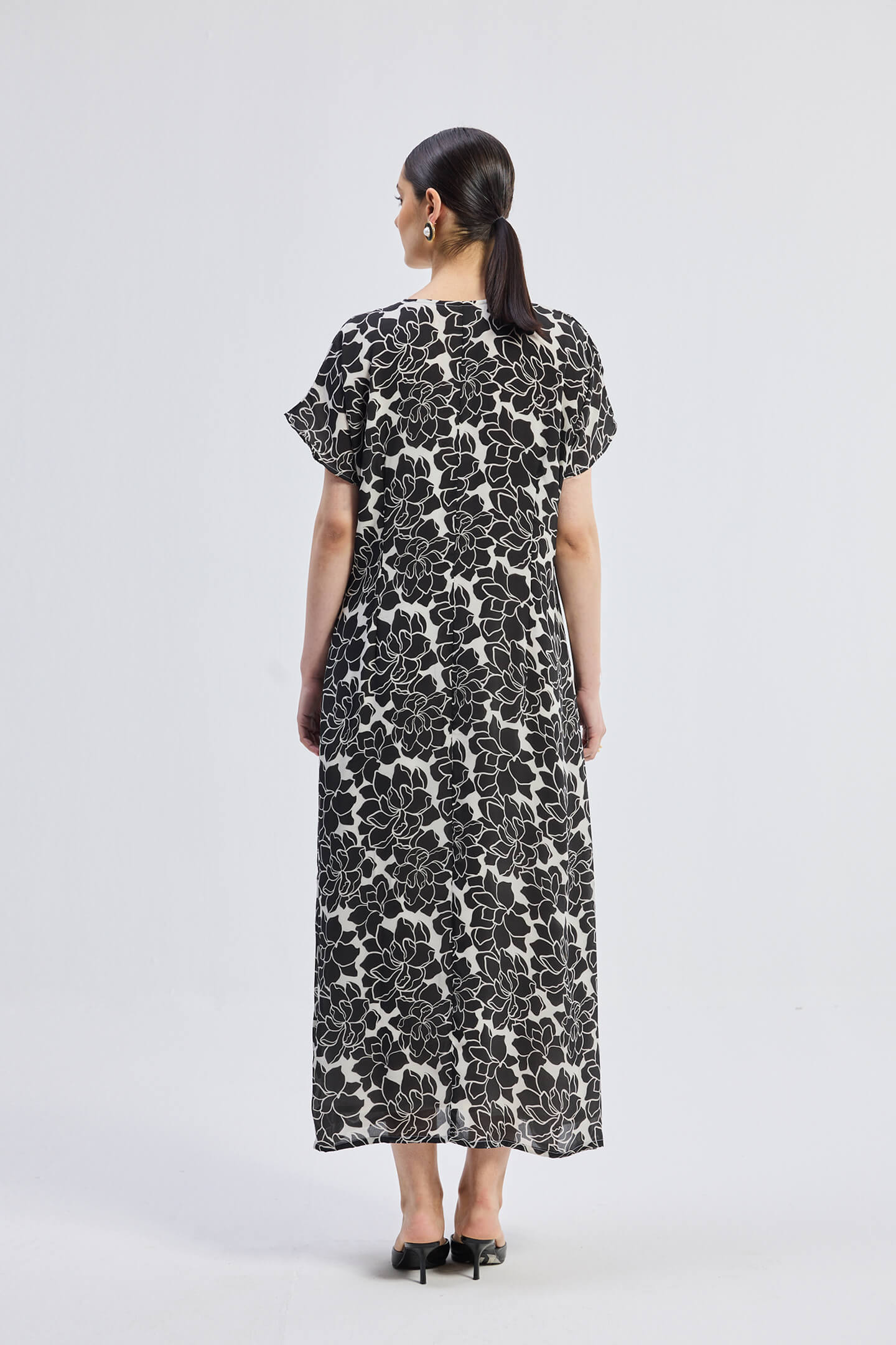 Deep V-neck Maxi Dress with Front Gathers in Black Florals - Image 2
