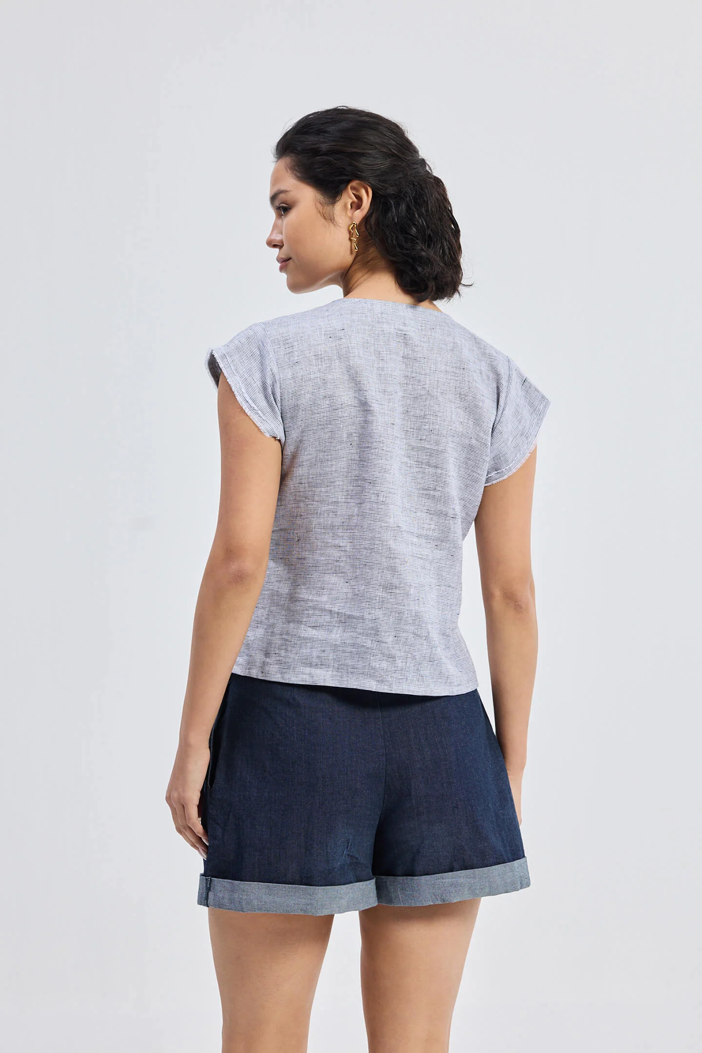 Deep V-neck short top in Linen Stripes - Image 2