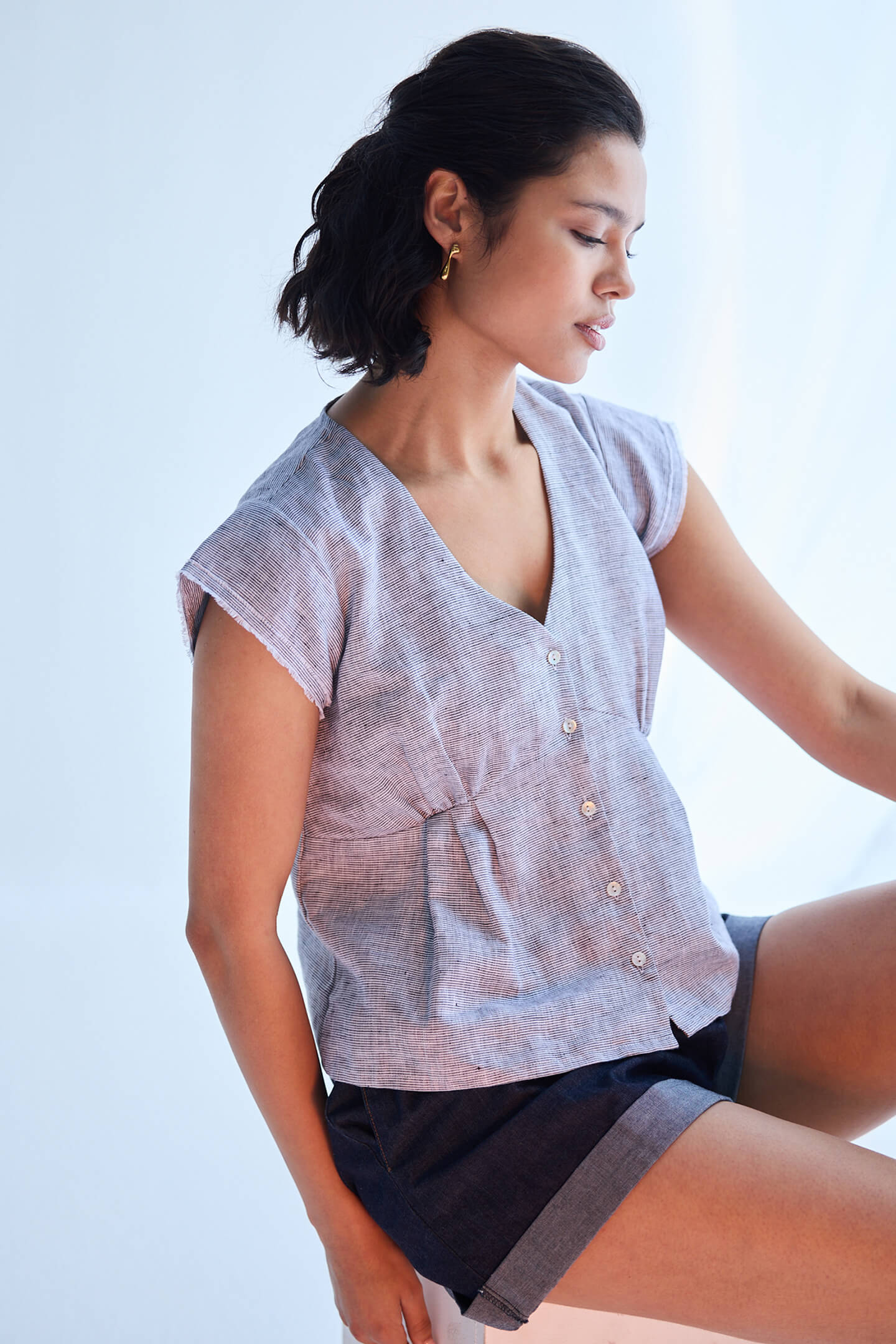Deep V-neck short top in Linen Stripes - Image 3