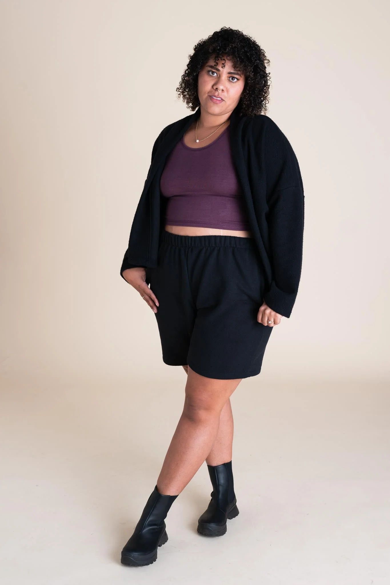 Drifter Cardigan in Black - Image 4