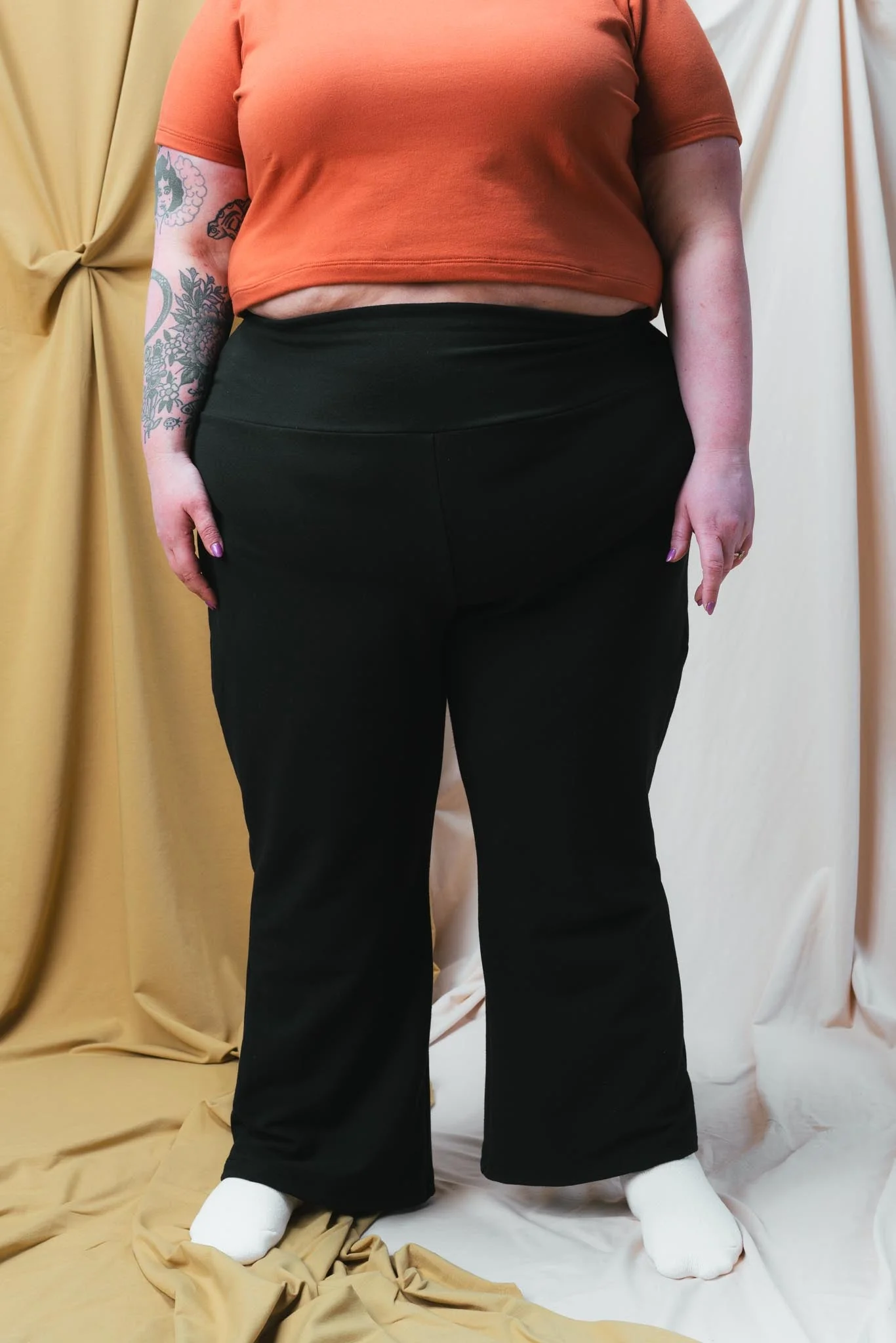 Eleanor Pants in Licorice - Image 3