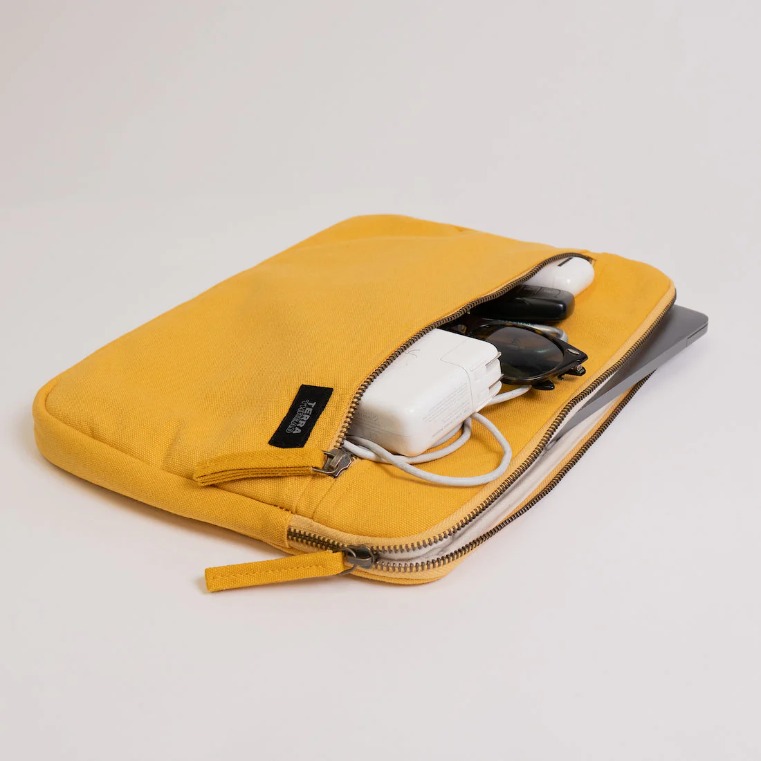 Erdig Laptop Sleeve 13 and 14 inches - Image 14