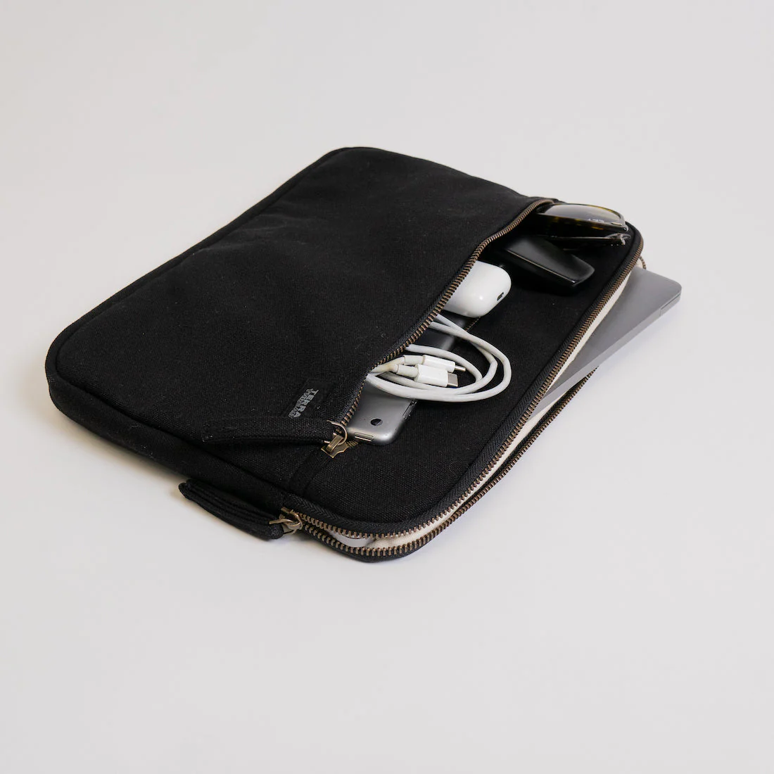 Erdig Laptop Sleeve 13 and 14 inches - Image 32