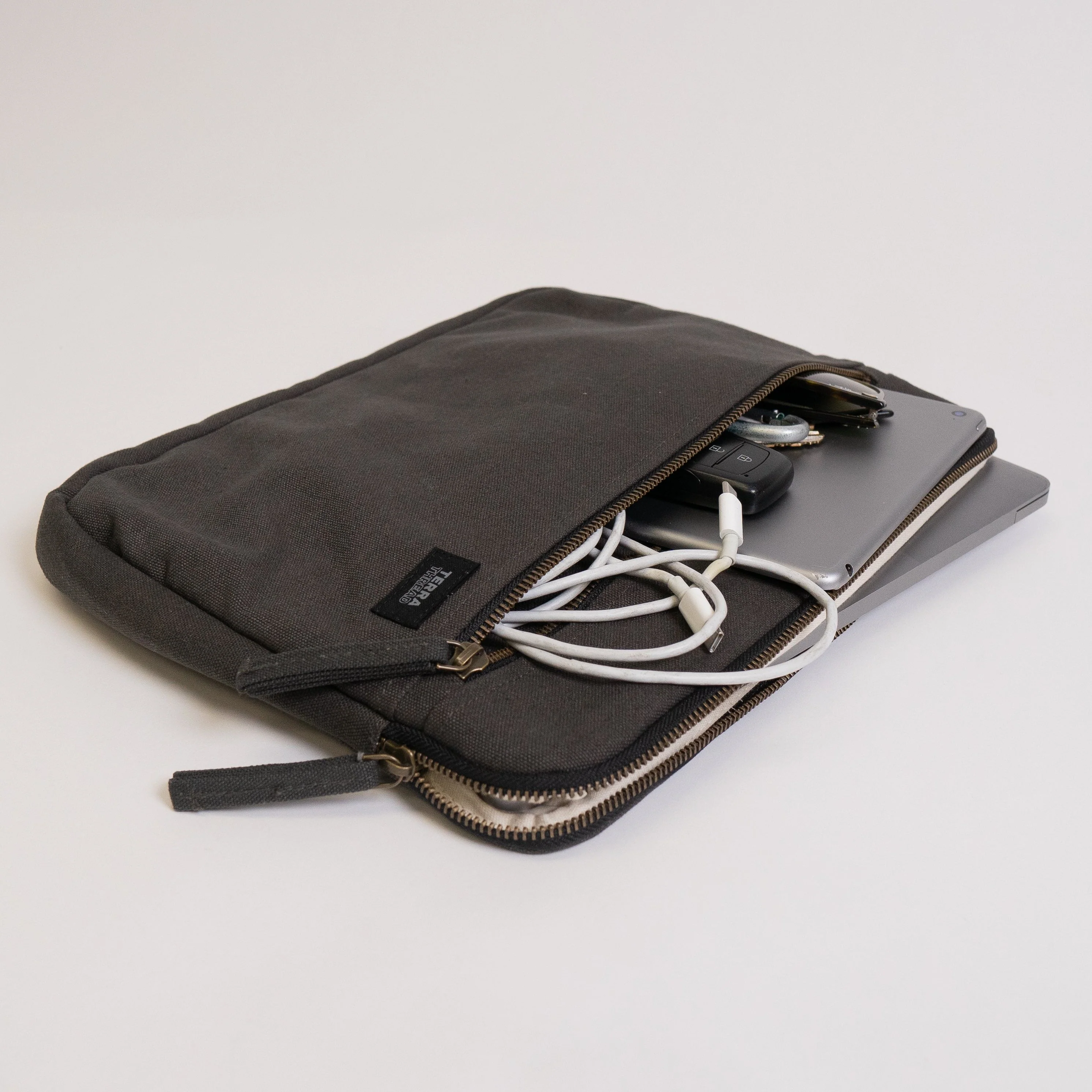 Erdig Laptop Sleeve 13 and 14 inches - Image 78