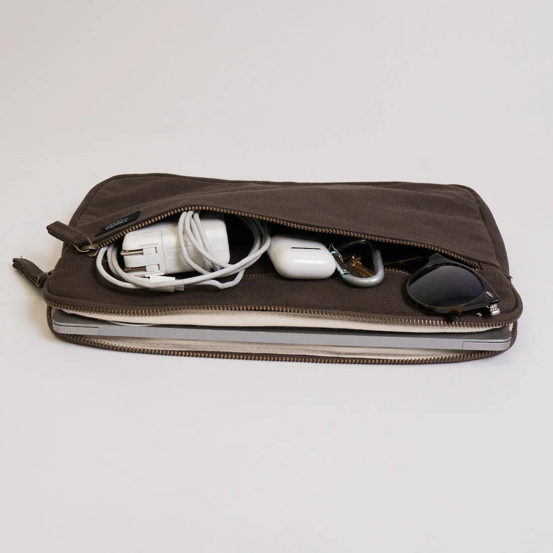 Erdig Laptop Sleeve 13 and 14 inches - Image 8