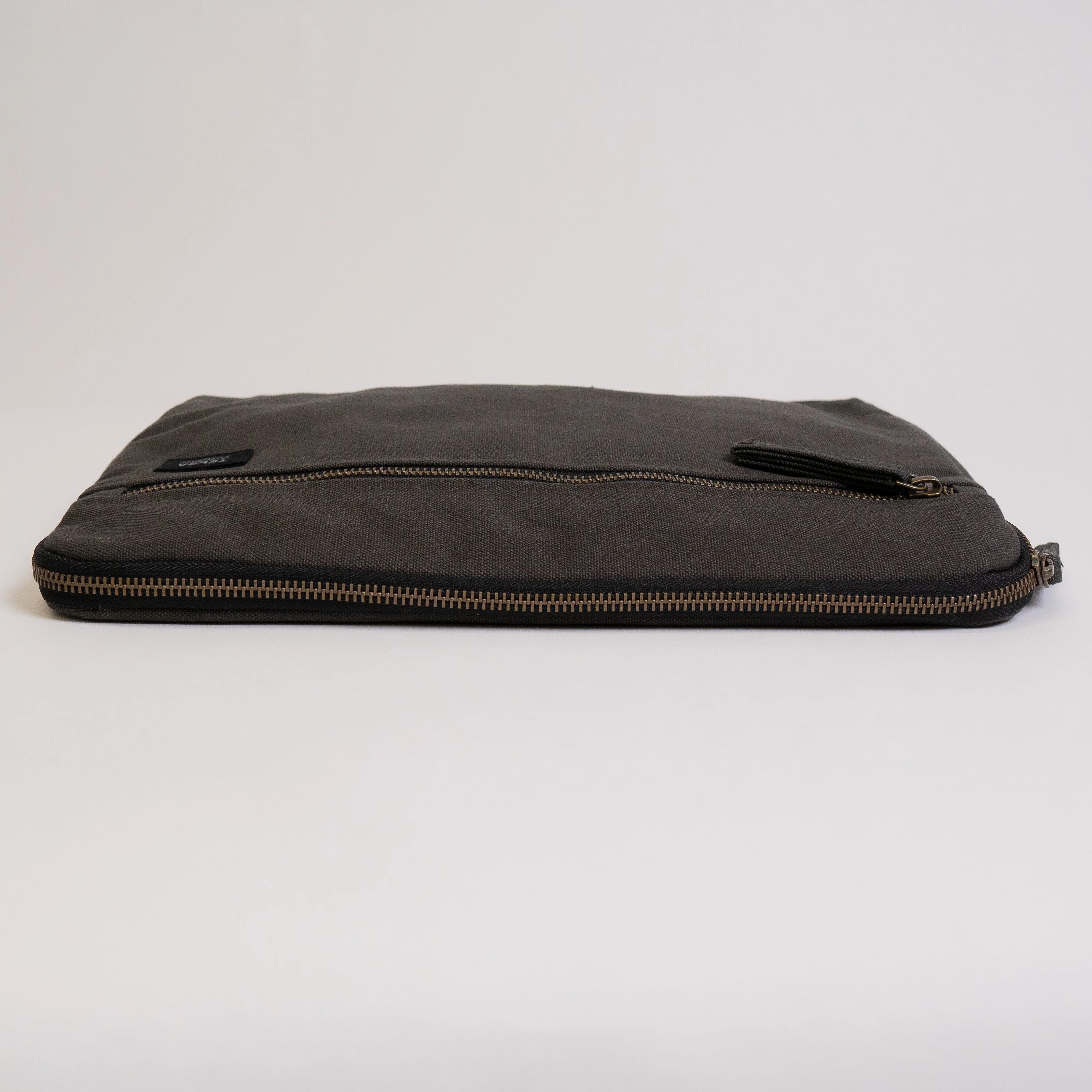 Erdig Laptop Sleeve 13 and 14 inches - Image 82