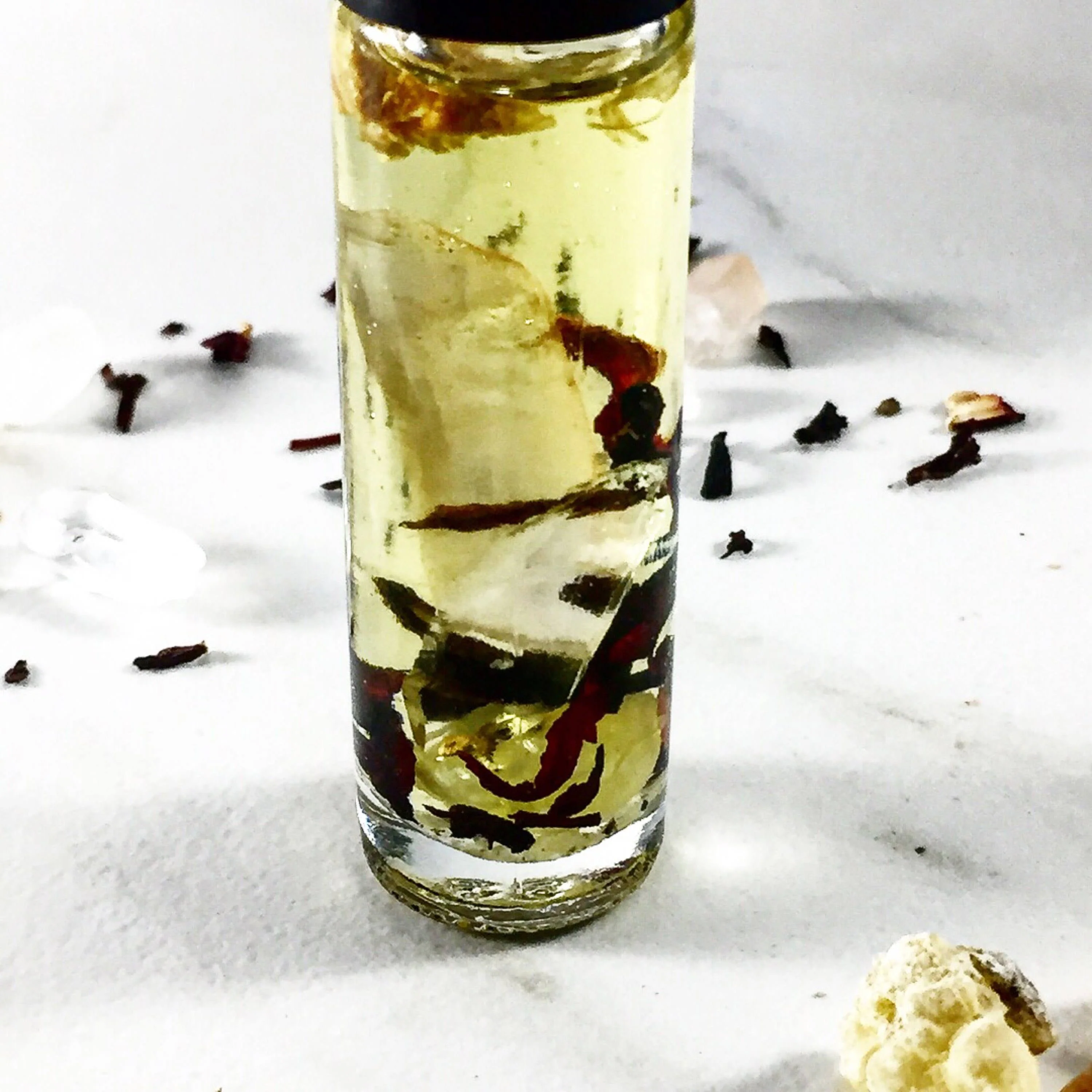 Essential Oil Blend with Crystals Frankincense and Palo Santo / Spirit Oil / Magic Oil Blend / Organic Meditation Blend / Spiritual Oil - Image 2